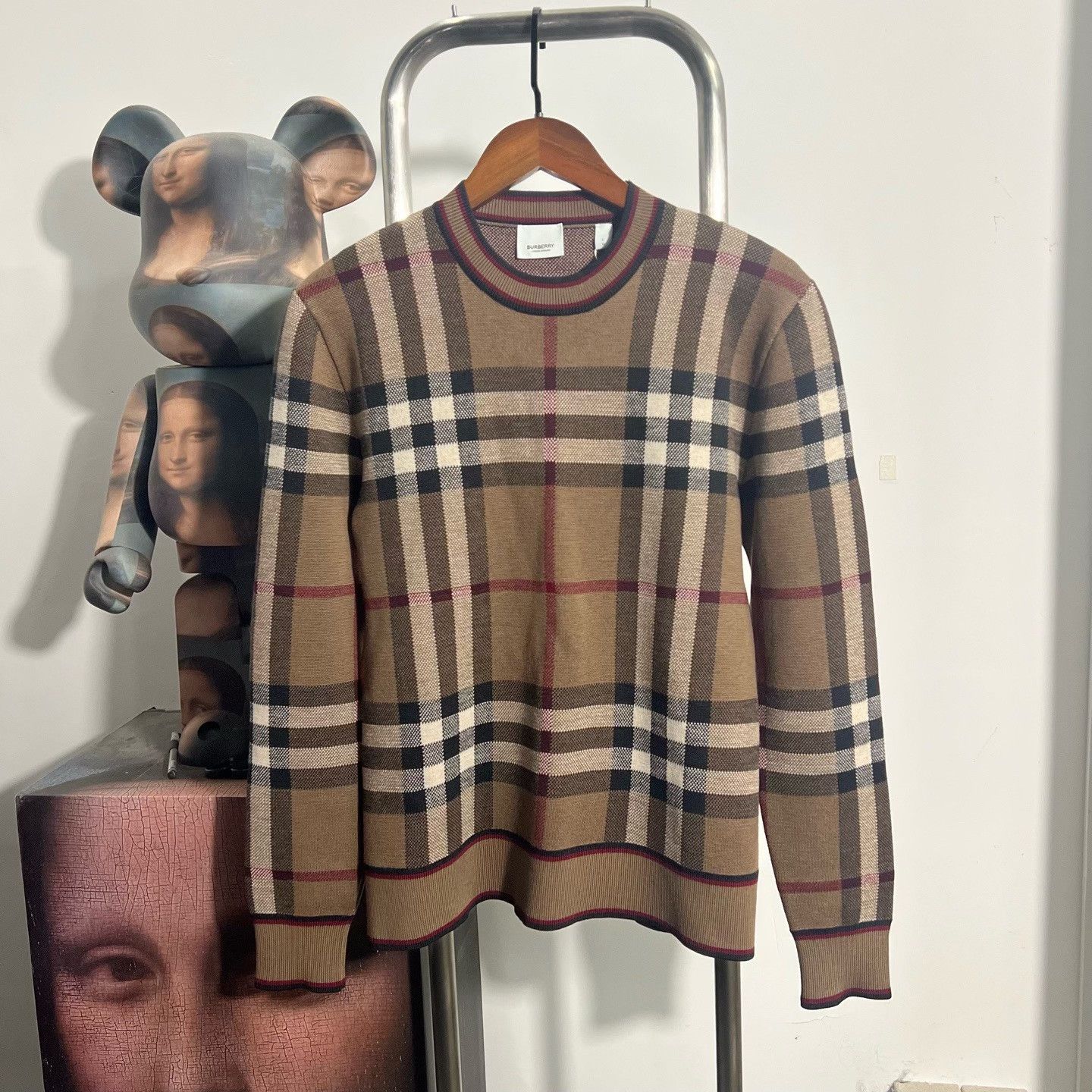 Burberry Burberry Knit Plaid Sweater L Women Size L / US 10 / IT 46 - 1 Thumbnail
