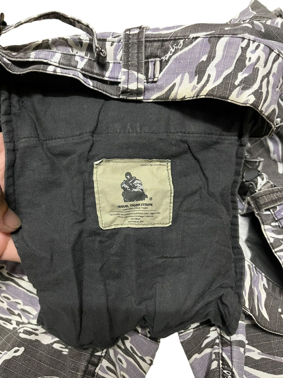 Japanese Brand × Wtaps WTAPS TIGER STARP CAMO CARGO SHORT PANTS Size US 34 / EU 50 - 8 Thumbnail