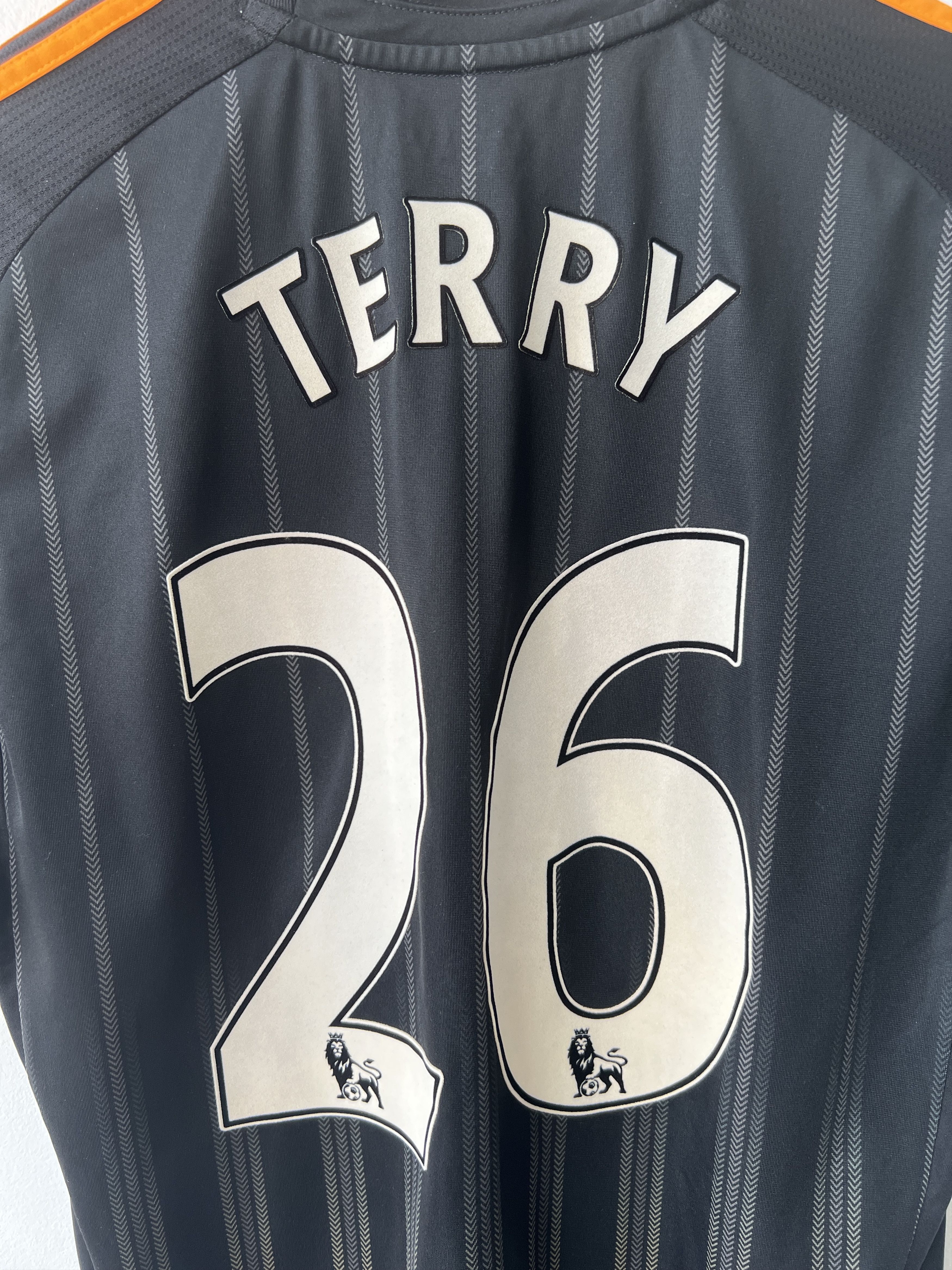 Adidas (L) Chelsea 2010-11 Home Kit Terry #26 Size US L / EU 52-54 / 3 - 9 Thumbnail