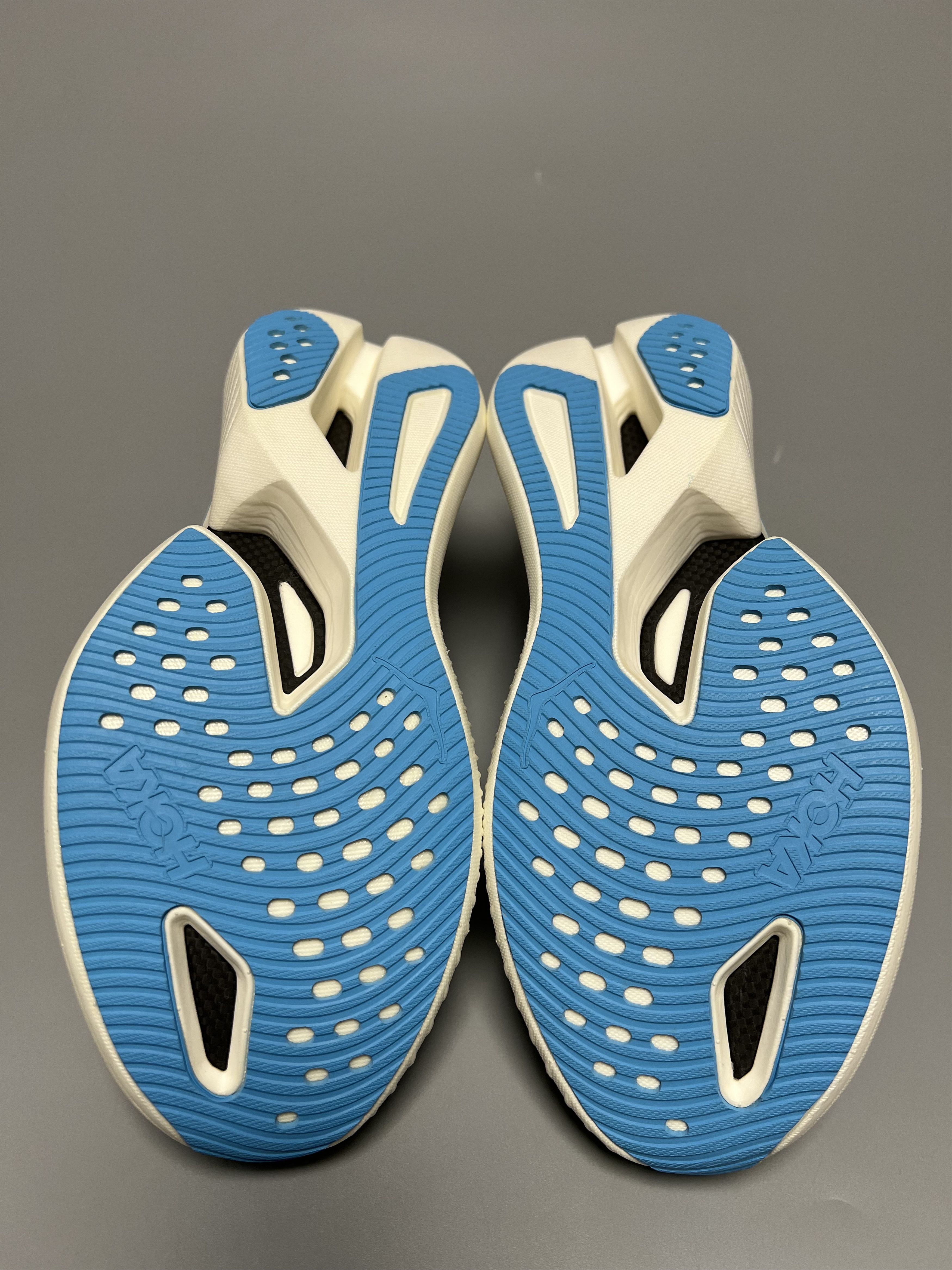 Hoka Hoka One One Celio X1 Evening Sky Lettuce Running Shoes Size US 7 / EU 40 - 15 Thumbnail