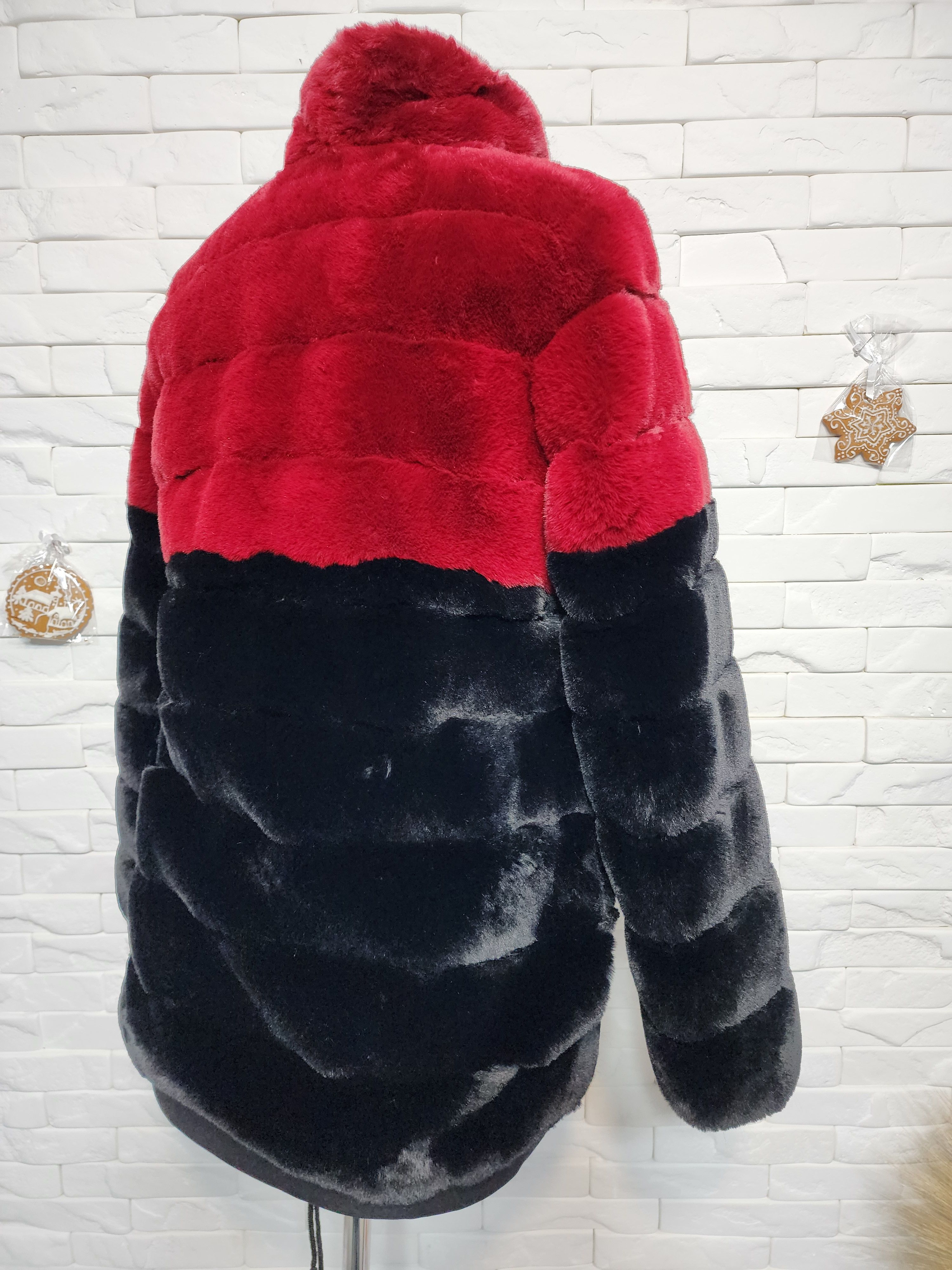 Furla Red @ Black Faux Fur Coat: Women's Warm Winter Outerwear Size M / US 6-8 / IT 42-44 - 5 Thumbnail
