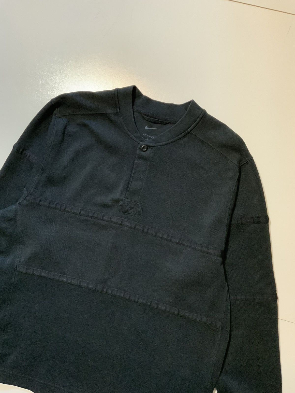 Nike Nike Dri Fit NSW Sportswear Golf Black Henley L/S Polo Shirt Size US M / EU 48-50 / 2 - 7 Thumbnail