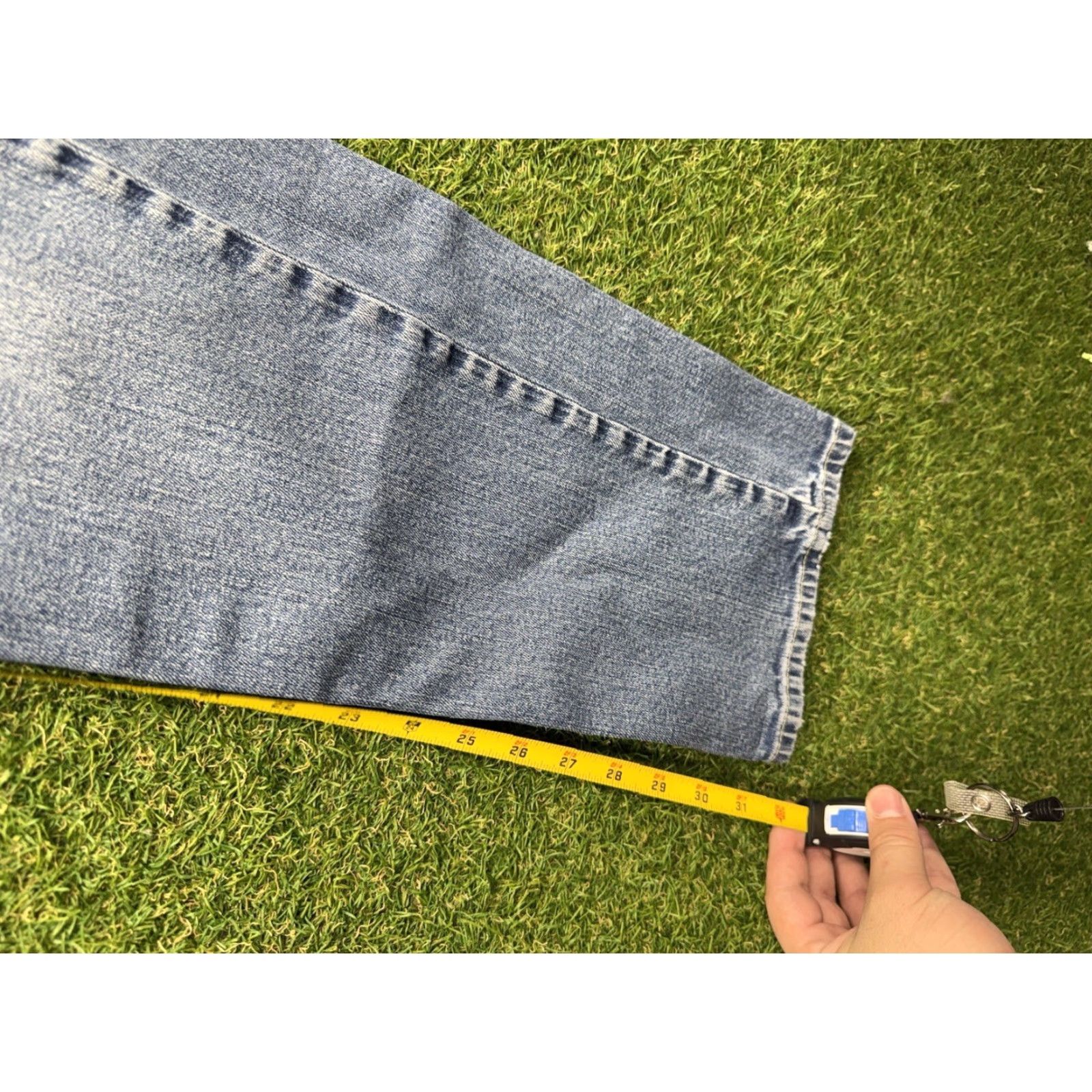 Vintage American Tall Jeans Mens 32x36 Carman Tapered Fit Light Wash Denim 5-Pocket Blue Mens Jeans Tapered Fit Carman 32x36 Size US 32 / EU 48 - 6 Thumbnail