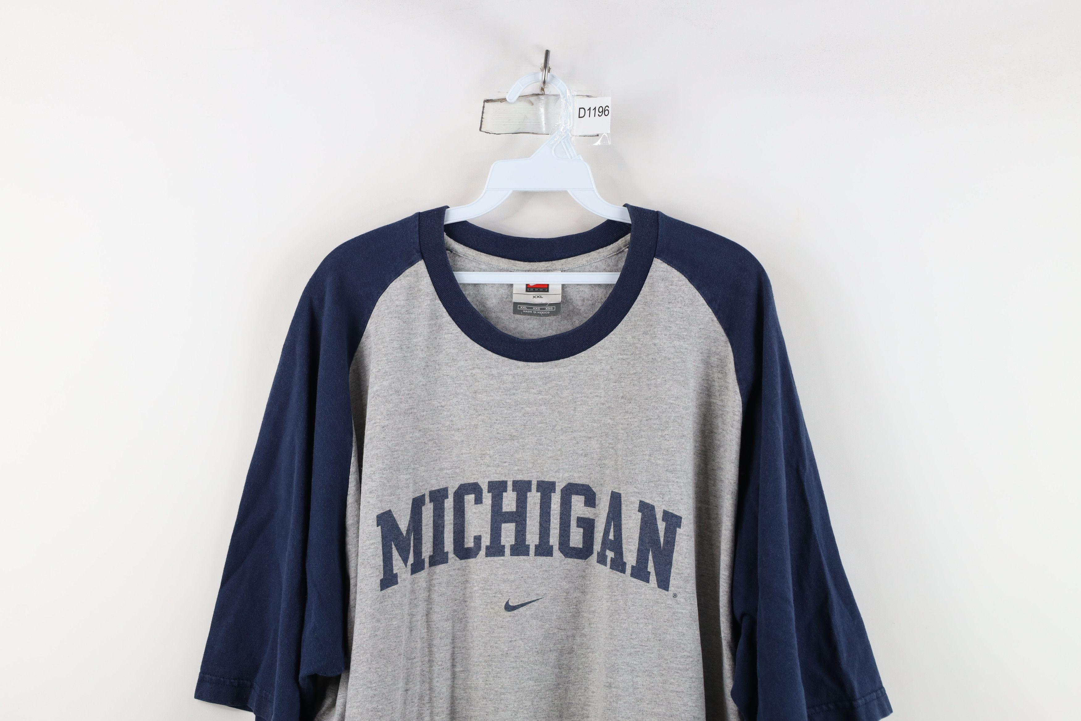 Nike Vintage Nike Swoosh University of Michigan Raglan T-Shirt Size US XXL / EU 58 / 5 - 2 Thumbnail