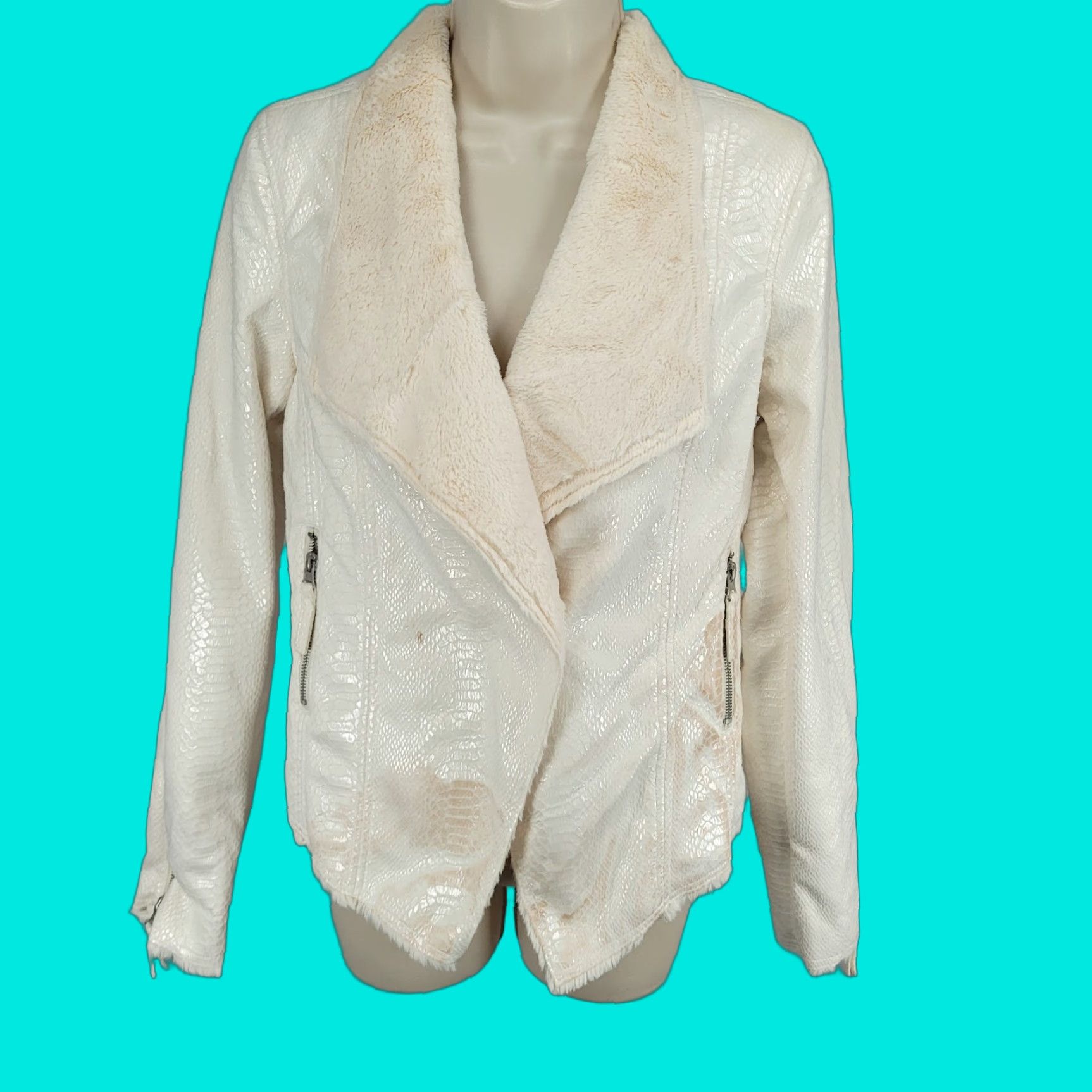 Vintage BKE Ivory Animal Print Soft Faux Fur Lined Snap Front Moto Jacket Size Small S Size S / US 4 / IT 40 - 1 Thumbnail