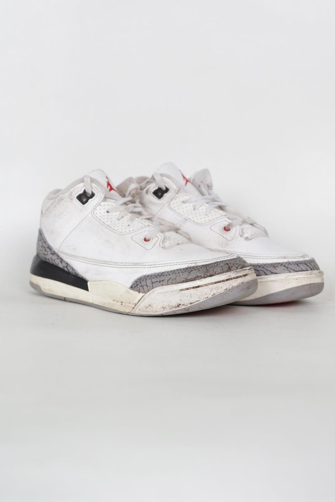 Nike 2022' Nike x Air Jordan 3 White Cement Low-Top Sneakers Size US 9 / EU 42 - 1 Thumbnail