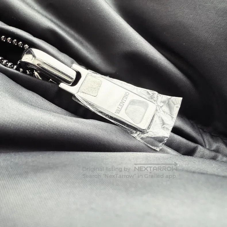 Valentino Valentino Reversible silhouette goose down jacket Size US M / EU 48-50 / 2 - 6 Thumbnail