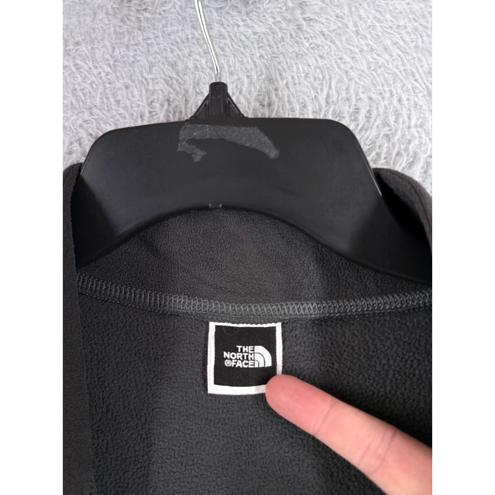 The North Face The North Face Sweater Men Large Black 1/4 Zip Mock Neck Polyester Read Size US L / EU 52-54 / 3 - 7 Thumbnail