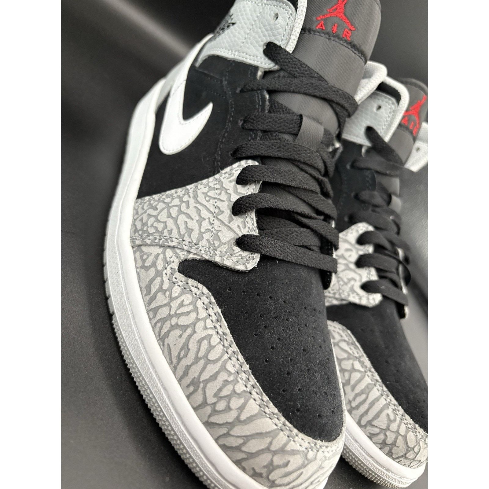 Nike Nike Air Jordan Retro 1 Mid SE Elephant Toe Men's Size 10 Size US 10 / EU 43 - 2 Thumbnail