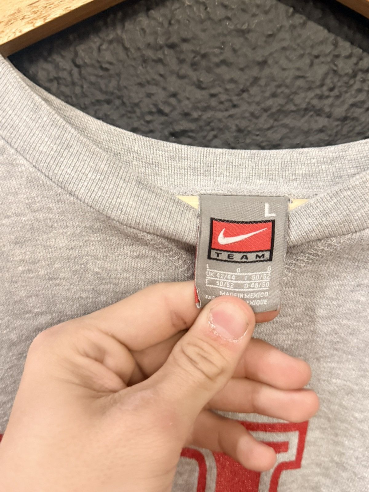 Vintage Vintage track and feild crewneck Size US L / EU 52-54 / 3 - 2 Thumbnail