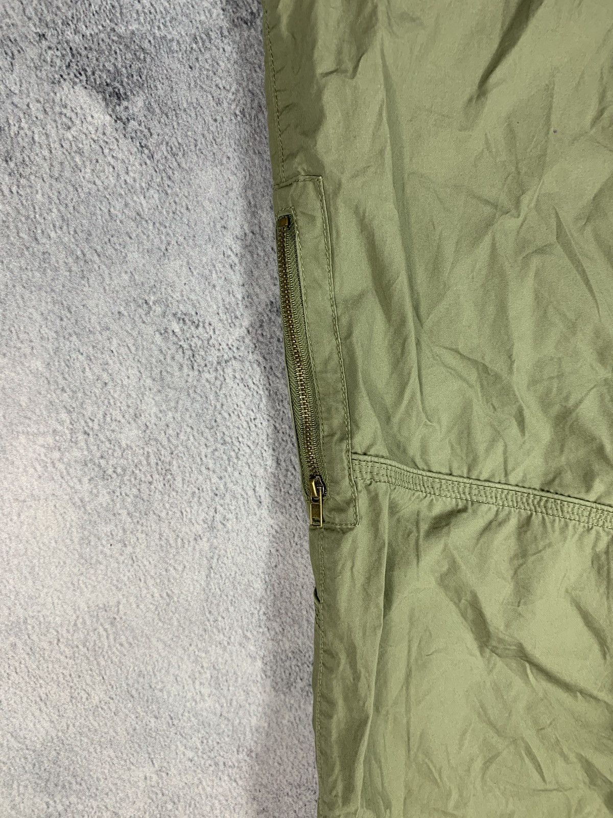 Vintage Vintage 90s wide cargo 3/4 shorts streetwear size 39 Size 39" - 8 Thumbnail