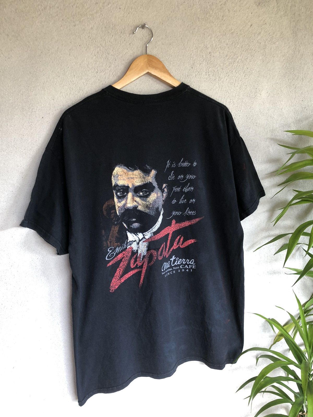 Band Tees × Vintage Vintage Sunfaded Zapata Backhit Photo Tee Size US XL / EU 56 / 4 - 3 Thumbnail