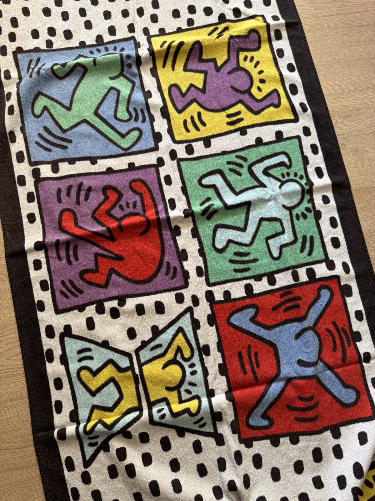 Keith Haring Vintage 90’s Keith Haring Art Authentic Rare Big Towell Size ONE SIZE - 2 Thumbnail