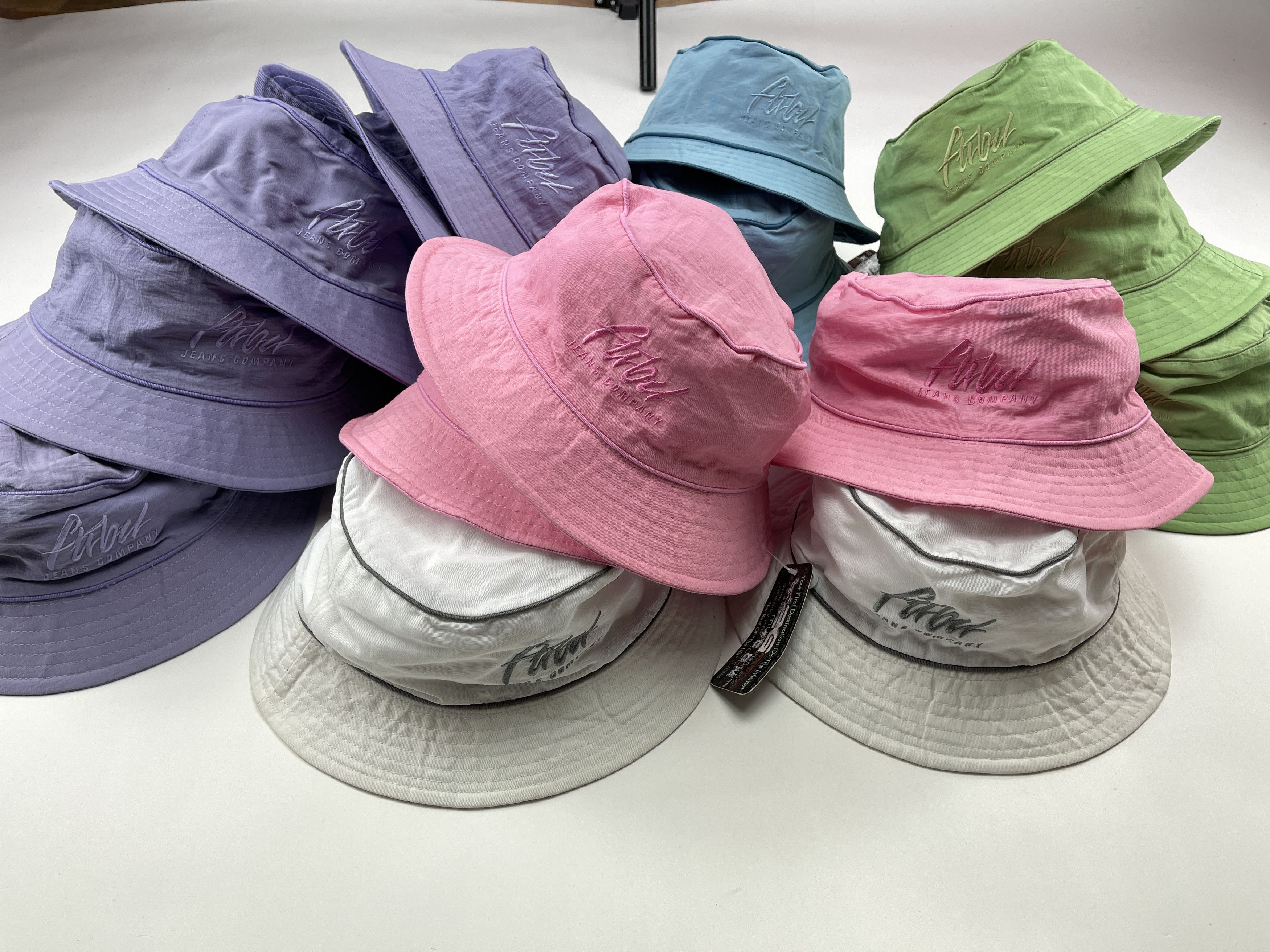 Fubu Fubu bucket hat, snapback, vintage hip hop hat, 90s hip-hop Size ONE SIZE - 8 Thumbnail