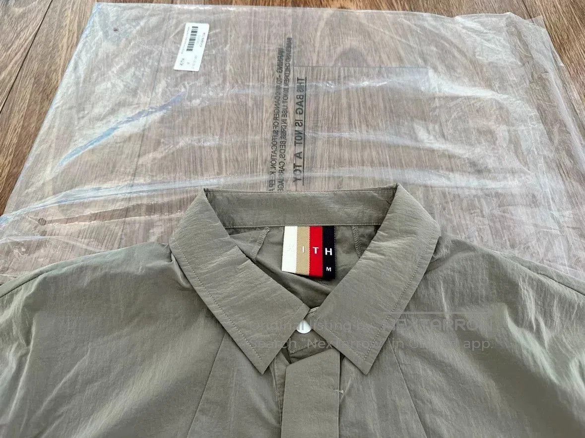 Kith kith ss snal front nylon shirt. Size US M / EU 48-50 / 2 - 3 Thumbnail