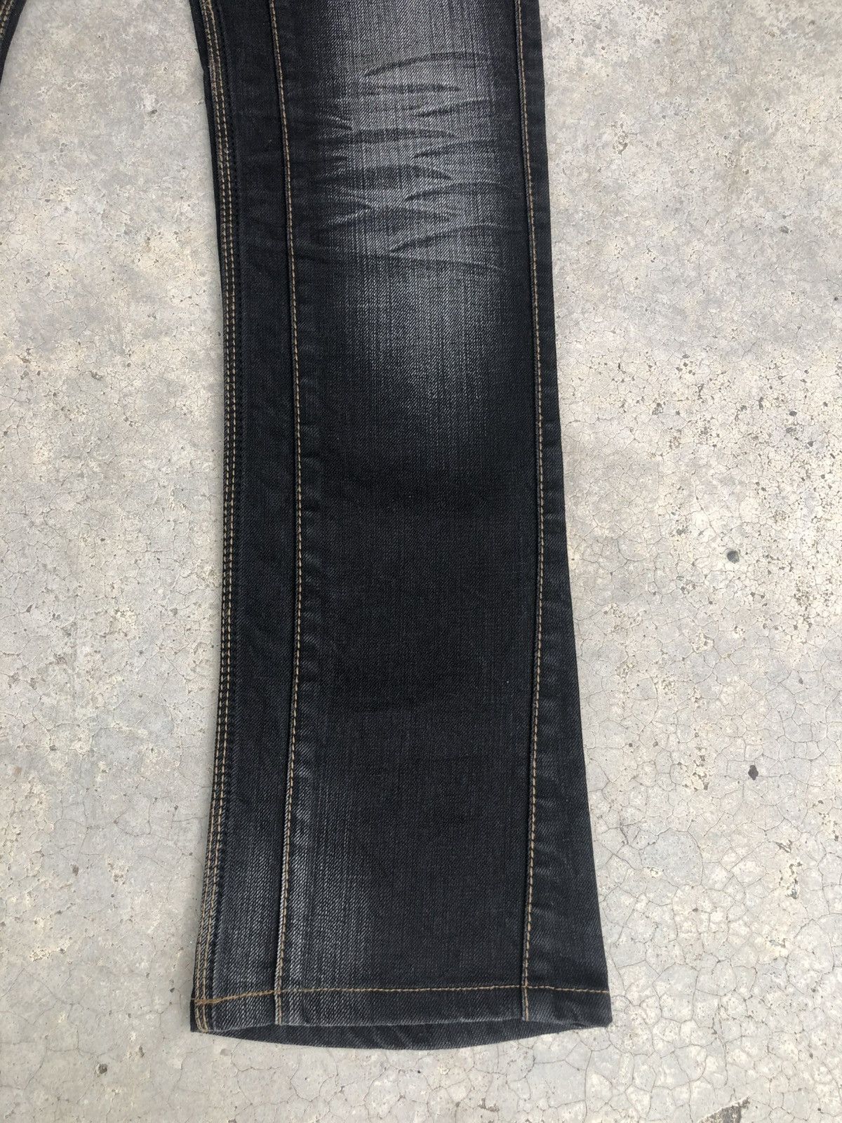 Who Decides War Nicole Club Flared Jeans Distressed Jeans Size US 31 - 7 Thumbnail