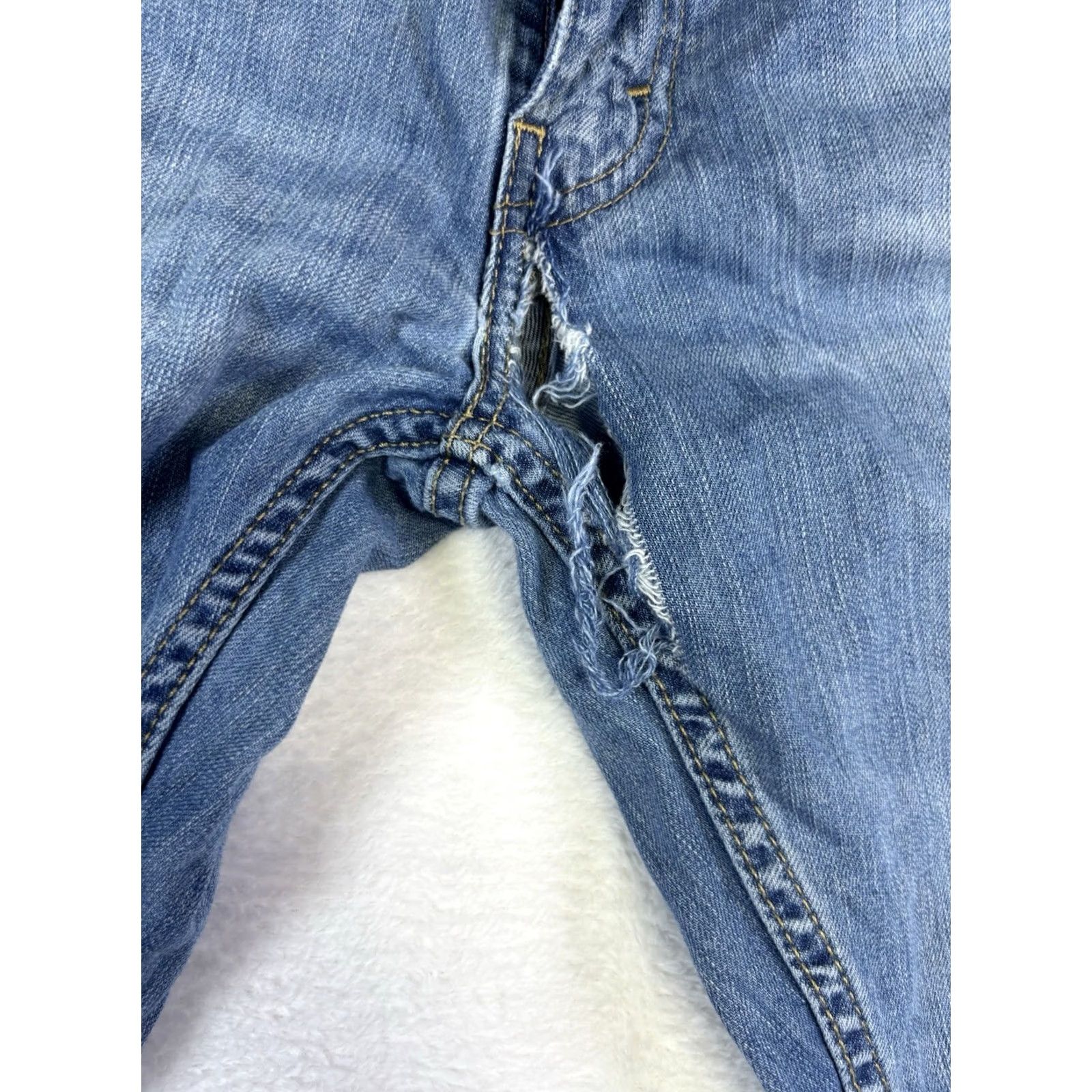Levi's Levi's Jeans 559 Regular Straight Leg Blue Denim 40x36 Men Regular Five Pocket Belt Loops Zip Button 90s USA Logo Distressed Classic Fit Size US 40 / EU 56 - 5 Thumbnail