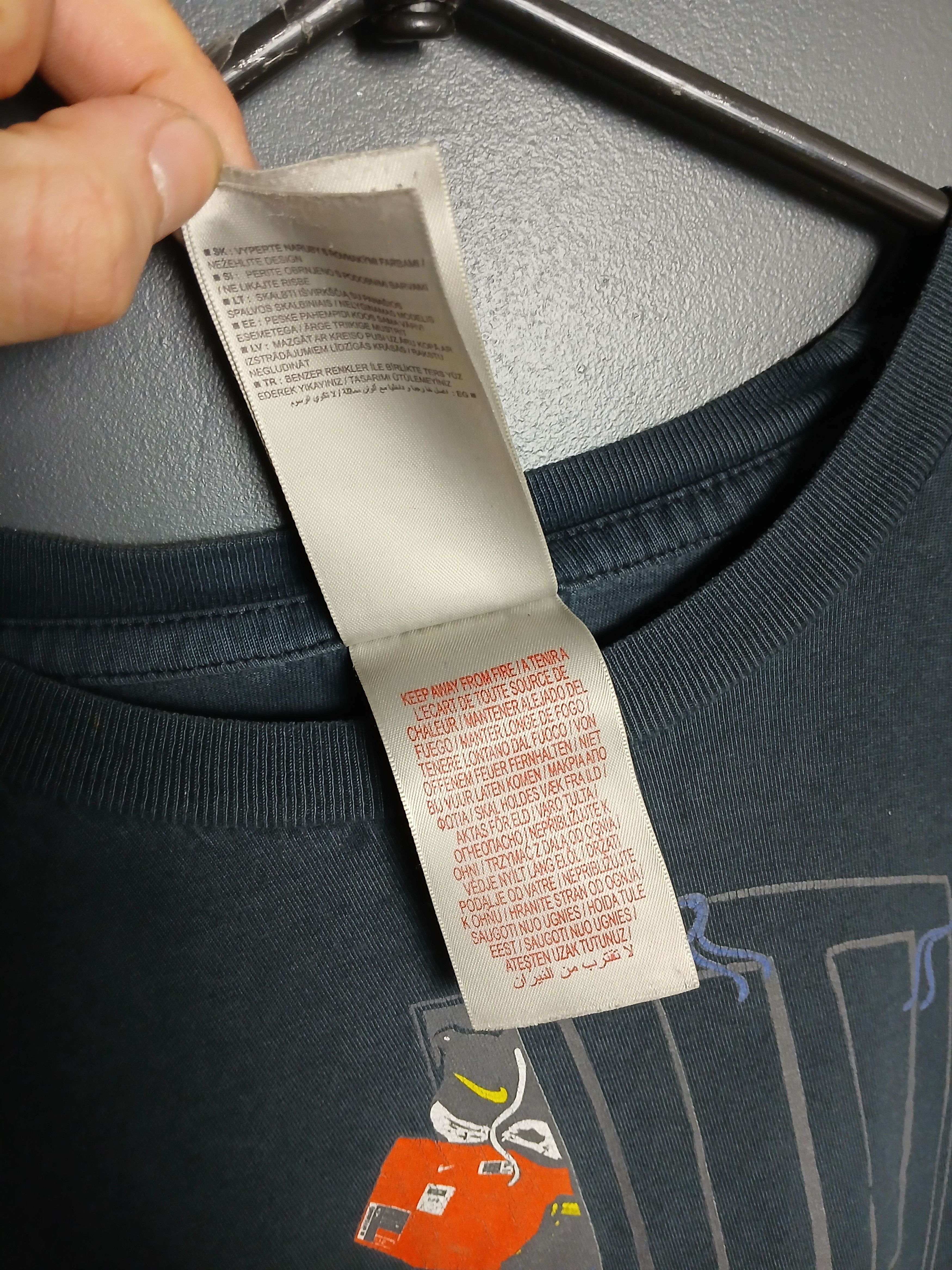 Nike × Vintage Vintage Nike T-Shirt Size US L / EU 52-54 / 3 - 16 Thumbnail