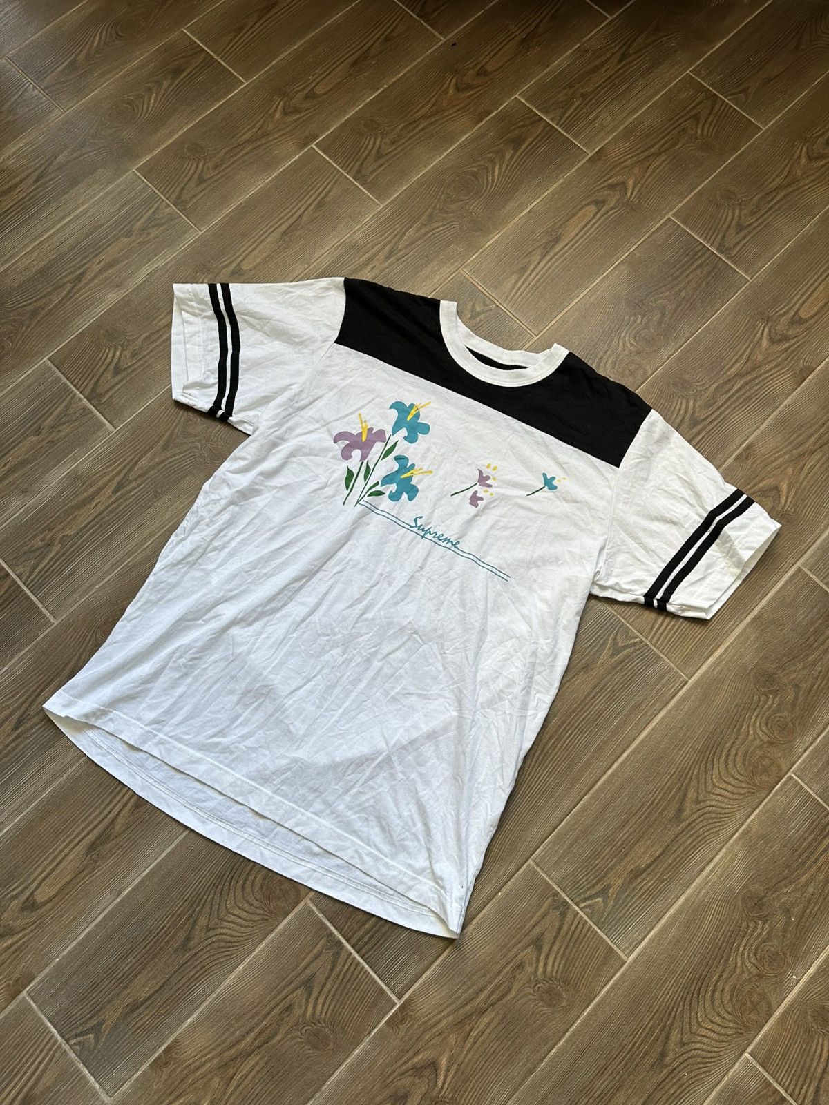Supreme Supreme Luxury T-Shirt Size US L / EU 52-54 / 3 - 3 Thumbnail