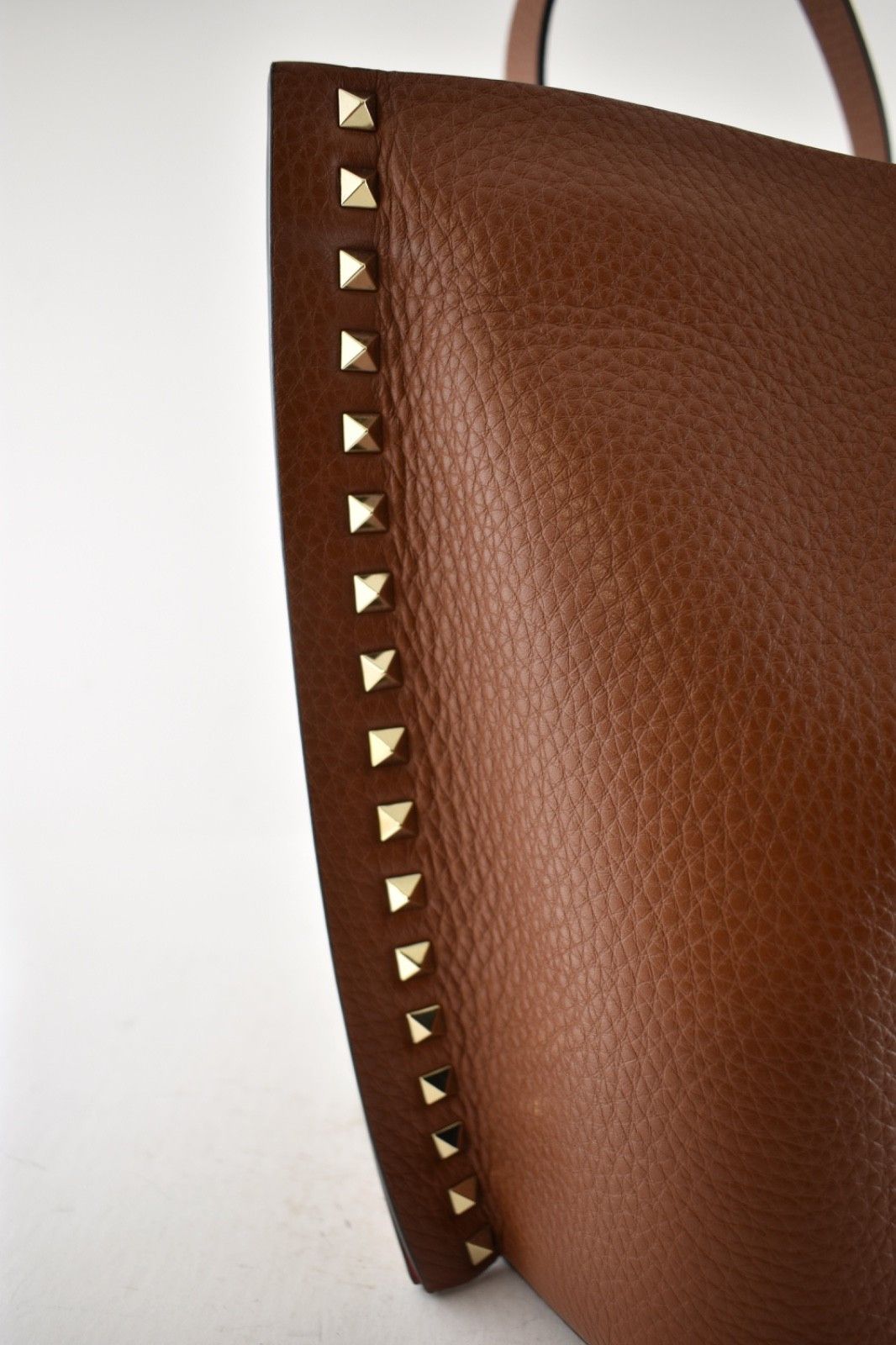 Valentino Valentino Garavani Rockstud Medium HG5 Leather Shoulder Bag Size ONE SIZE - 18 Thumbnail