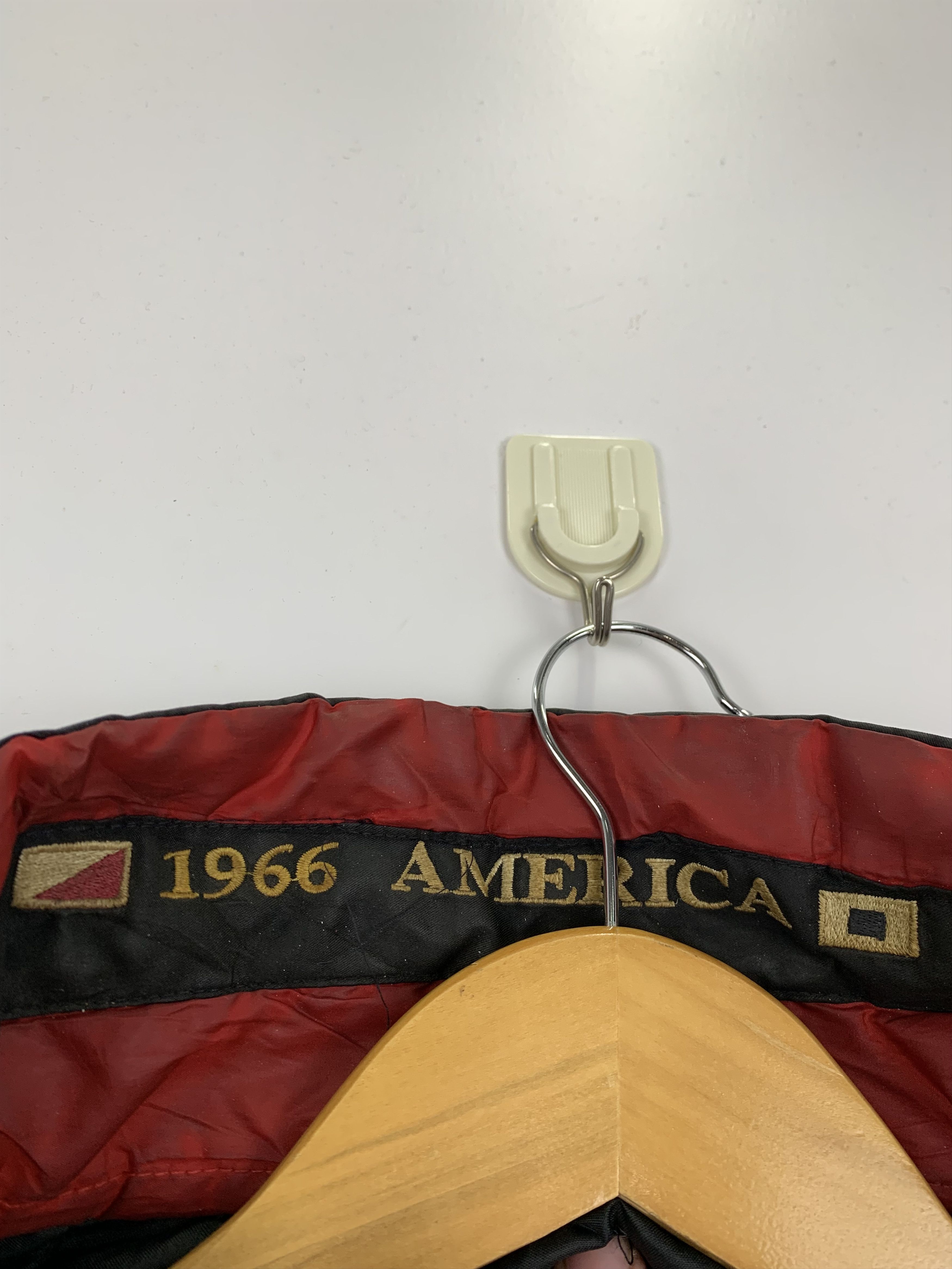 Fubu Vintage 90s Fubu Sports Zipper Light Jacket J0809 Size US L / EU 52-54 / 3 - 9 Thumbnail