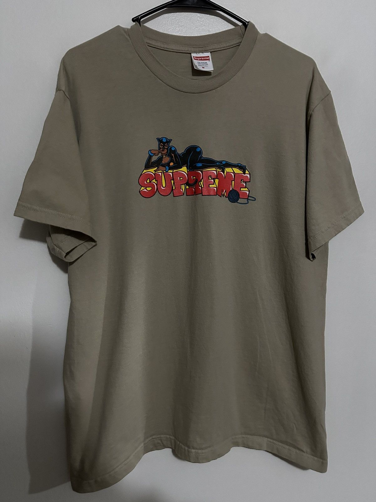 Supreme Supreme Catwoman Tee Size US M / EU 48-50 / 2 - 1 Thumbnail