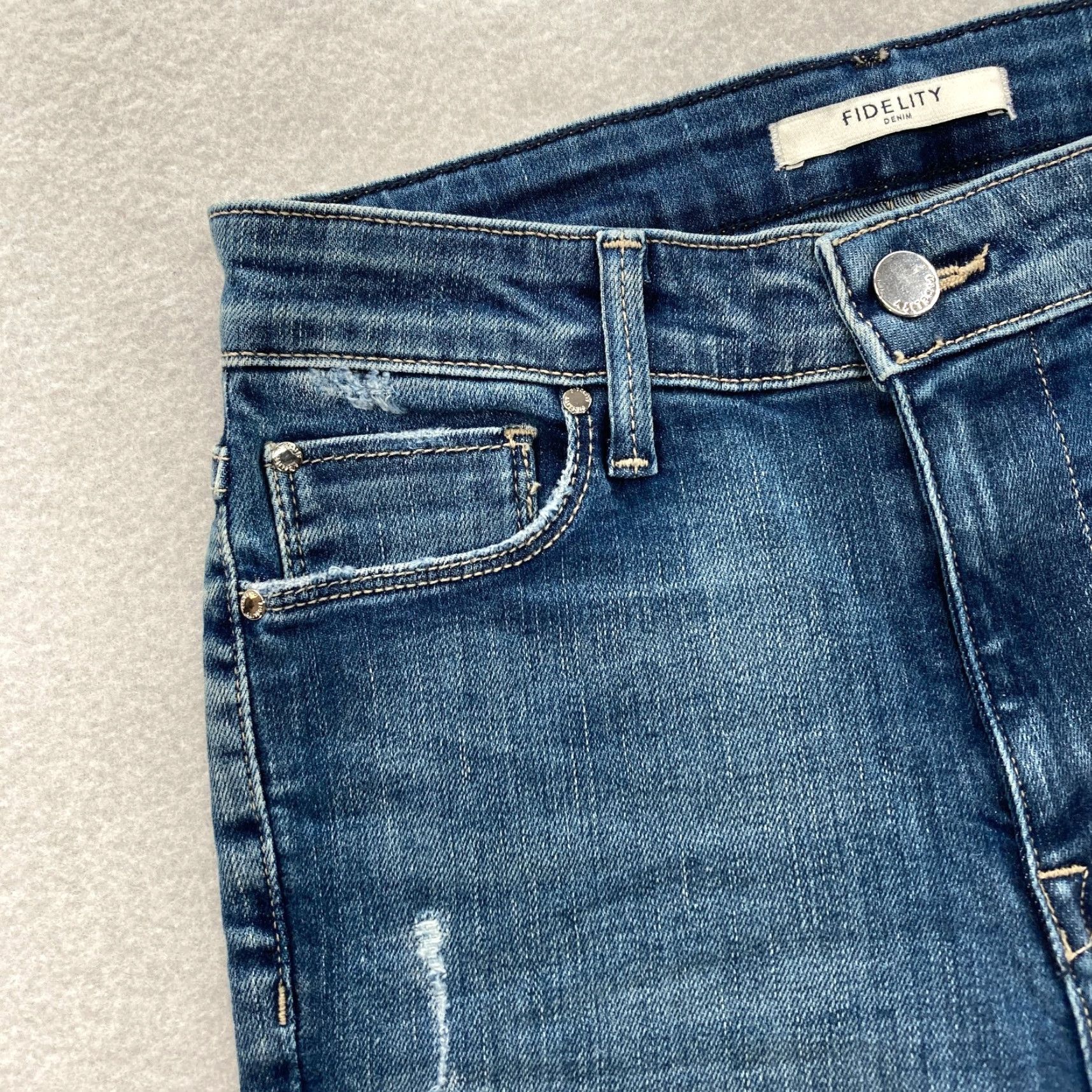Vintage Fidelity Denim Jeans Women's 26 Cher Slim Ankle Mao Blue Distressed Denim NWT Size 26" / US 2 / IT 38 - 3 Thumbnail