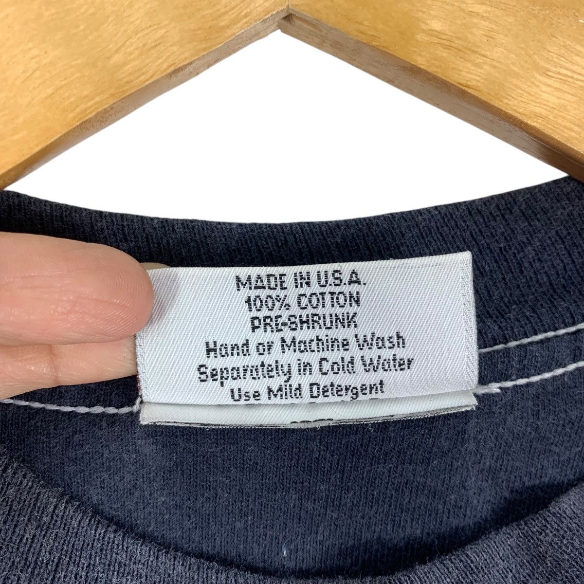 Hard Tail Vintage 90s HARD TAIL USA Surfing Skateboard Dagger Tshirt Size US M / EU 48-50 / 2 - 8 Thumbnail