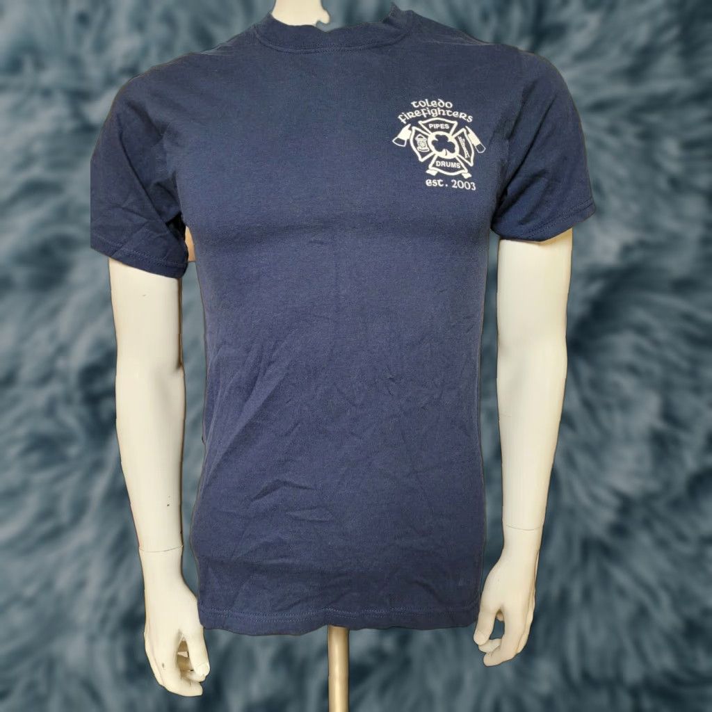 Jerzees Toledo Firefighters Pipes & Drums Fir Na Tine T Shirt Adult Small Irish Celtic Shirt Mens Blue Size US S / EU 44-46 / 1 - 1 Thumbnail