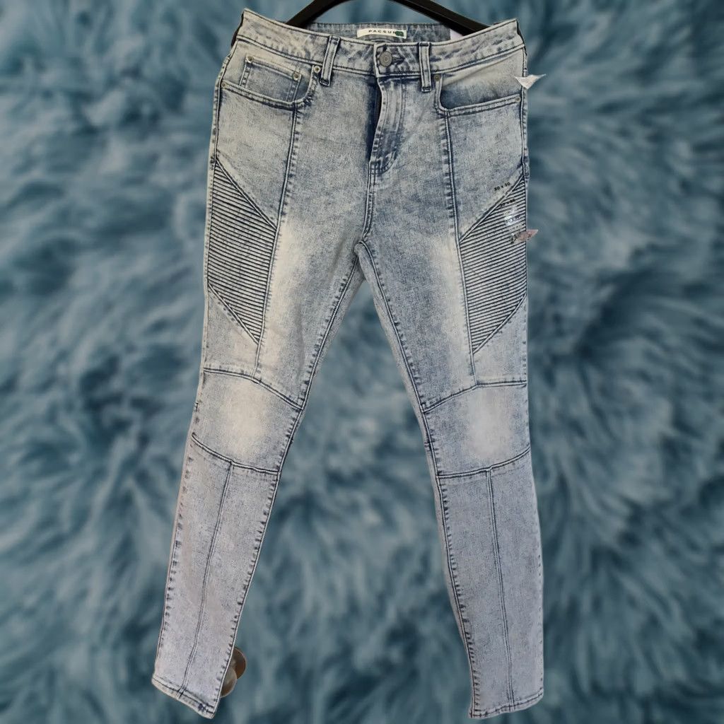 Pacsun Pacsun Denim Stacked Skinny Jeans Brand New Size 30 Men Jeans Blue Skinny 30 Inseam 30 Denim PacSun Men? Size US 30 / EU 46 - 1 Thumbnail