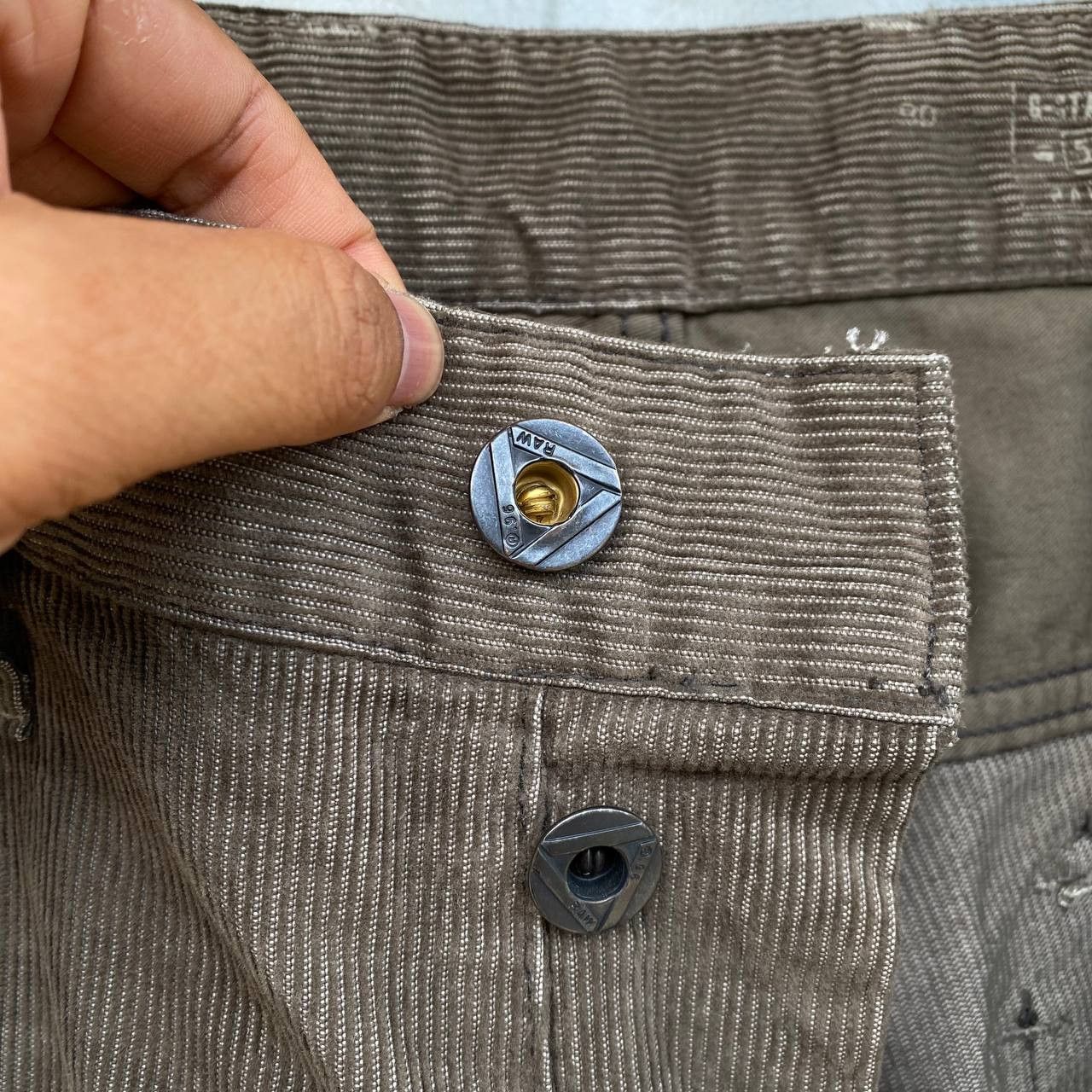 G-Star G-Star Raw Elwood Corduroy Cargo Pants Utility Sage Brown Size US 32 / EU 48 - 10 Thumbnail