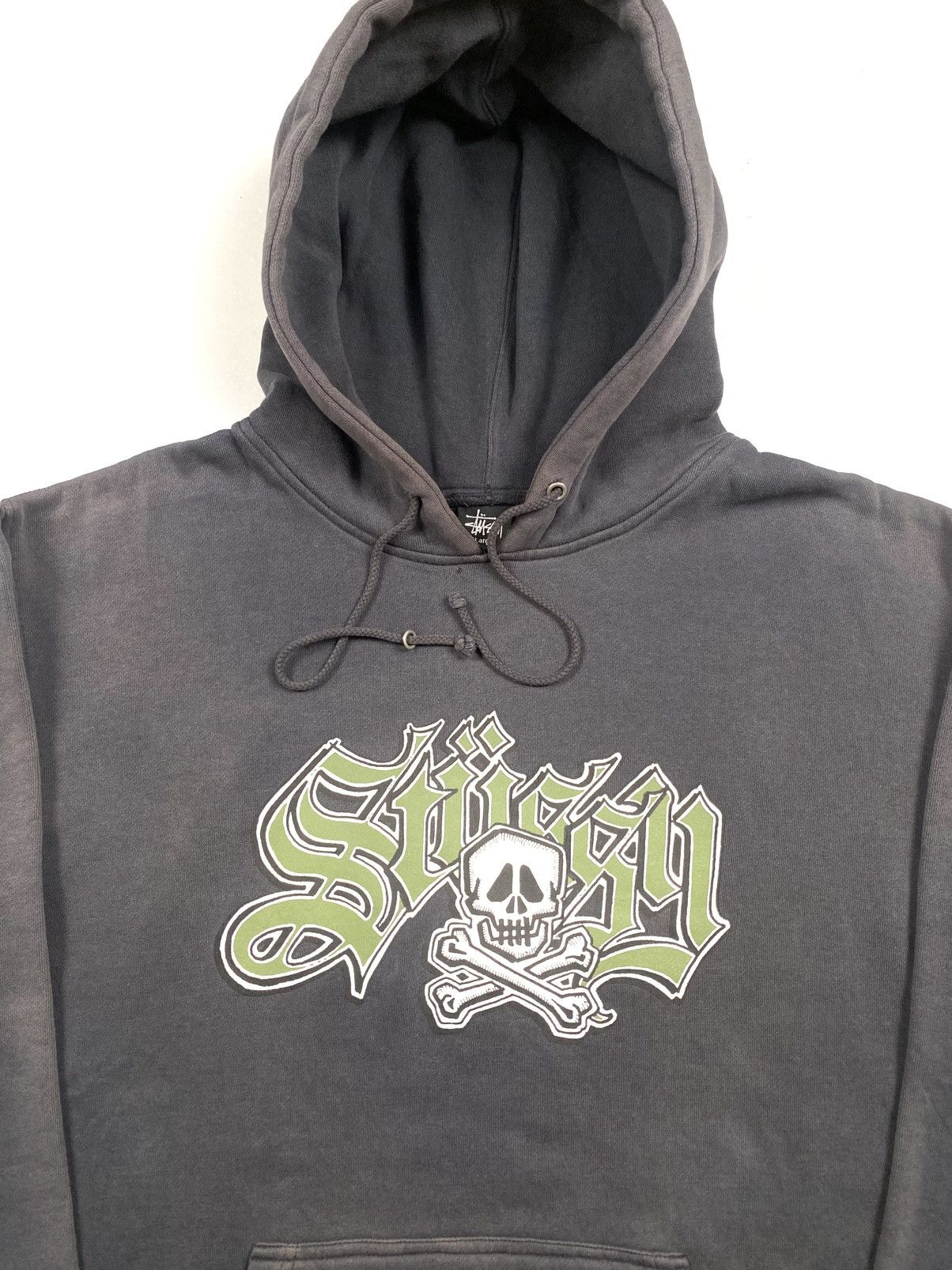 Stussy Grail Vintage y2k Stussy Skulls Goth Sunfaded Pullover Size US XL / EU 56 / 4 - 2 Thumbnail