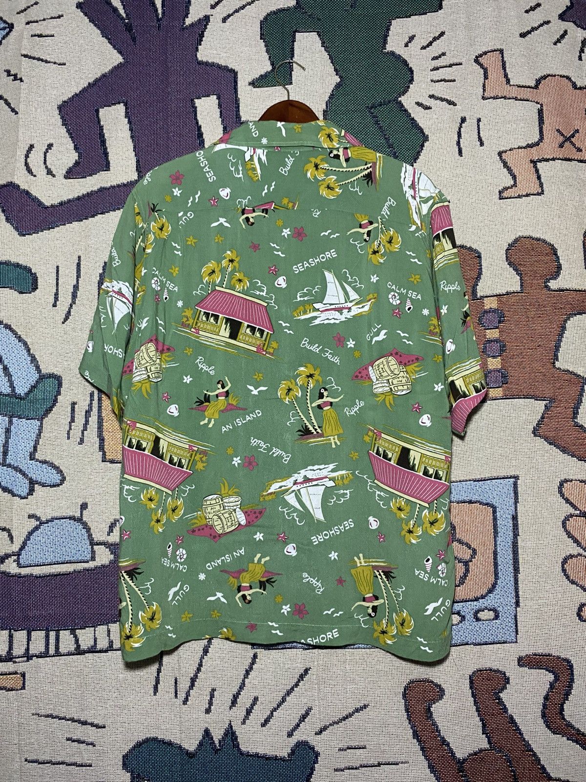 Le Grande Bleu (L.G.B.) Vintage Kaluluwa Hawaiian Style Open Collar Rayon 50's Size US L / EU 52-54 / 3 - 4 Thumbnail