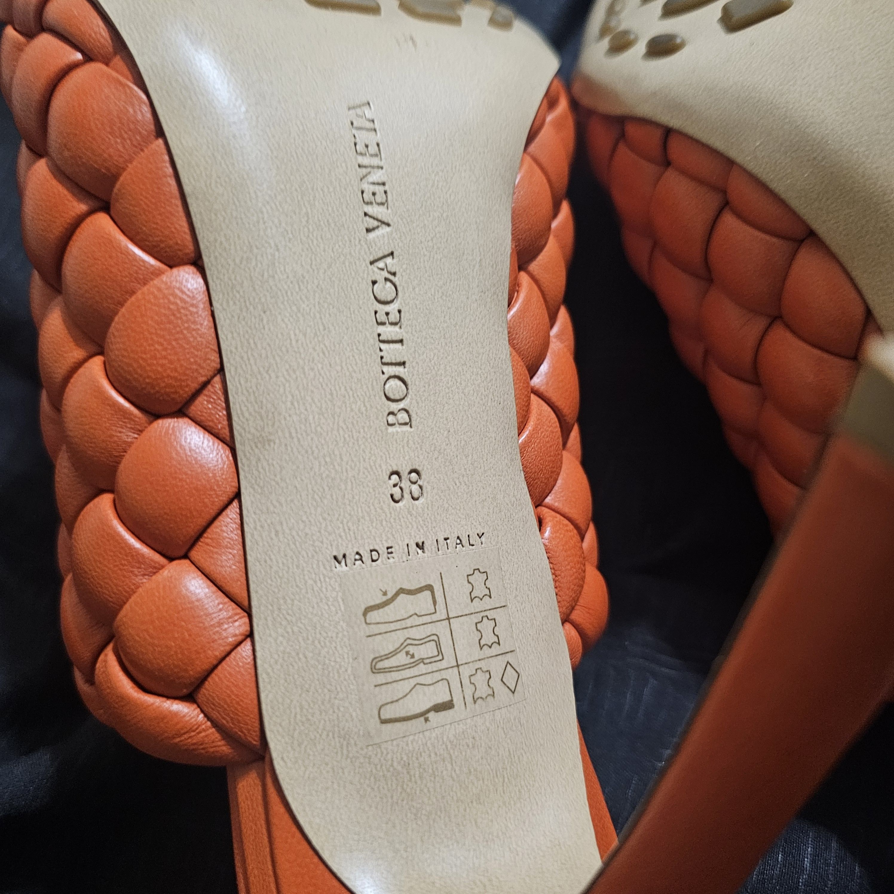 Bottega Veneta Bottega Veneta Intrecciato Weave Leather Orange Mules Sz 38 Size US 8 / IT 38 - 12 Thumbnail