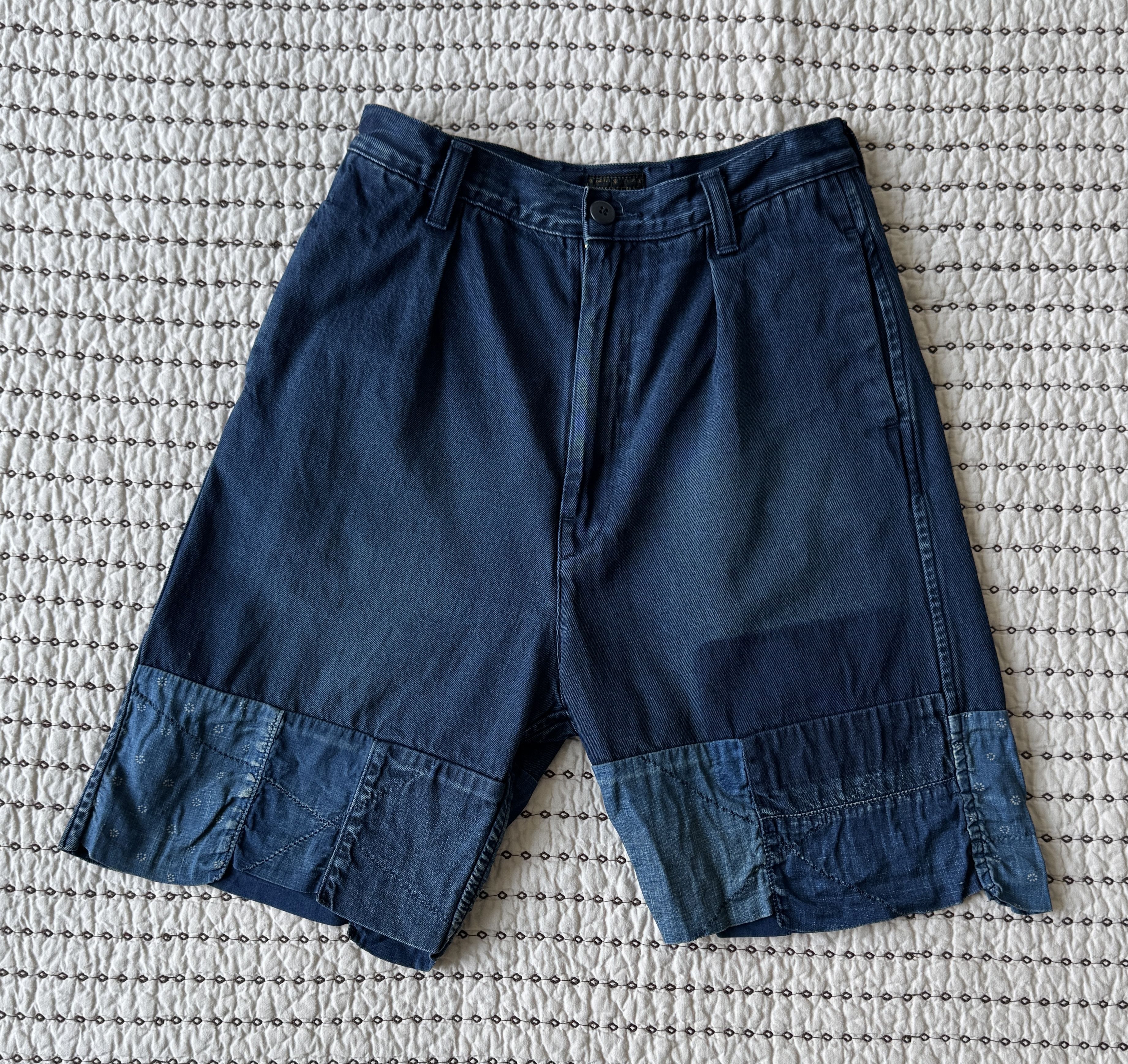 Kapital KAPITAL 10 OZ INDIGO DENIM SHORTS HUTELIMAKE REMAKE SIZE 2 Size US 30 / EU 46 - 1 Thumbnail