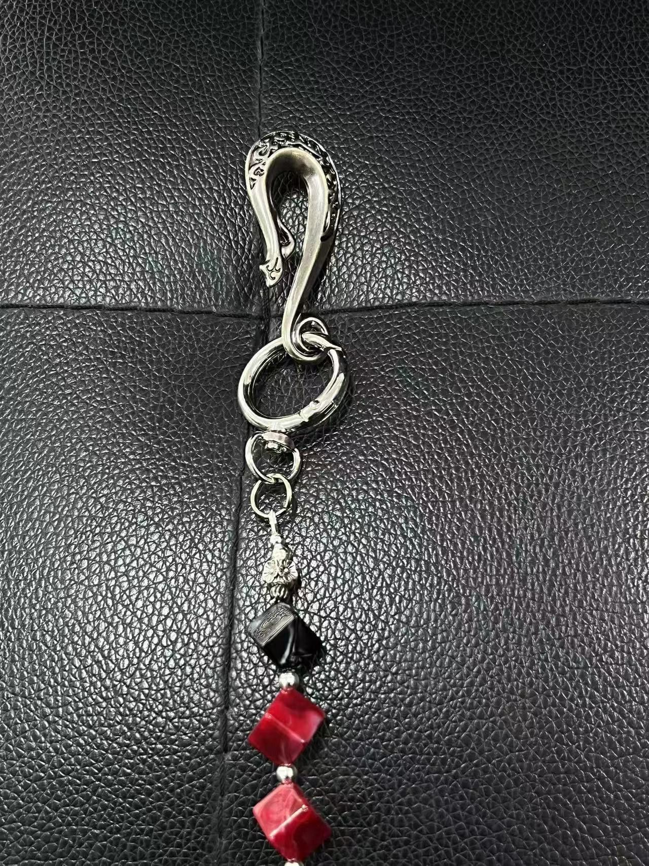 Jewelry Ink Smudge Red Bead Denim Chain – Vintage Retro Style Size ONE SIZE - 3 Thumbnail