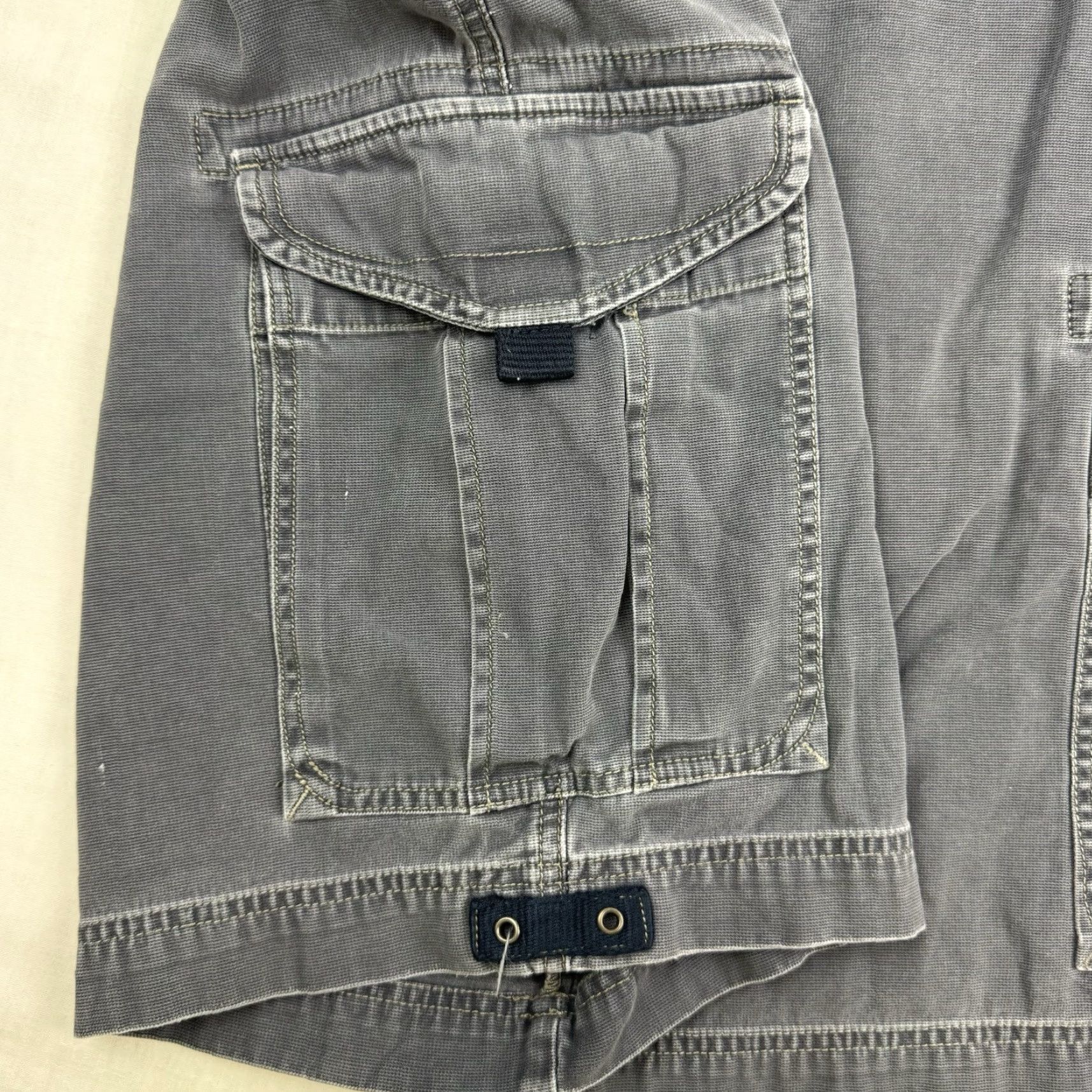 Vintage VINTAGE UNIONBAY Cargo Shorts Men 33 Gray Pockets Hipster Grunge 90s Y2K Casual Size US 33 - 3 Thumbnail