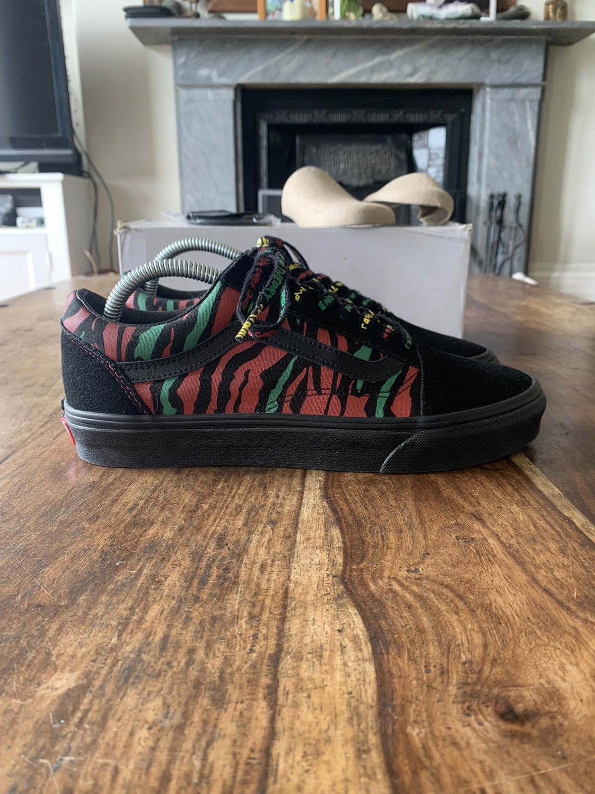 Vans Vans x A Tribe Called Quest Old Skool Low Size US 8.5 / EU 41-42 - 4 Thumbnail