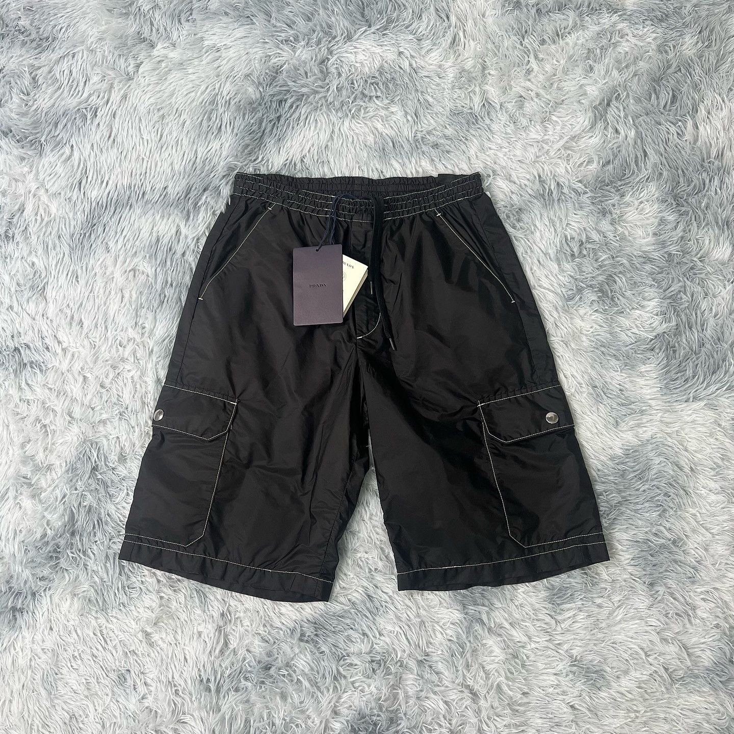 Prada Prada Re-Nylon Contrast Stitch Cargo Shorts Size S Size US 30 / EU 46 - 1 Thumbnail