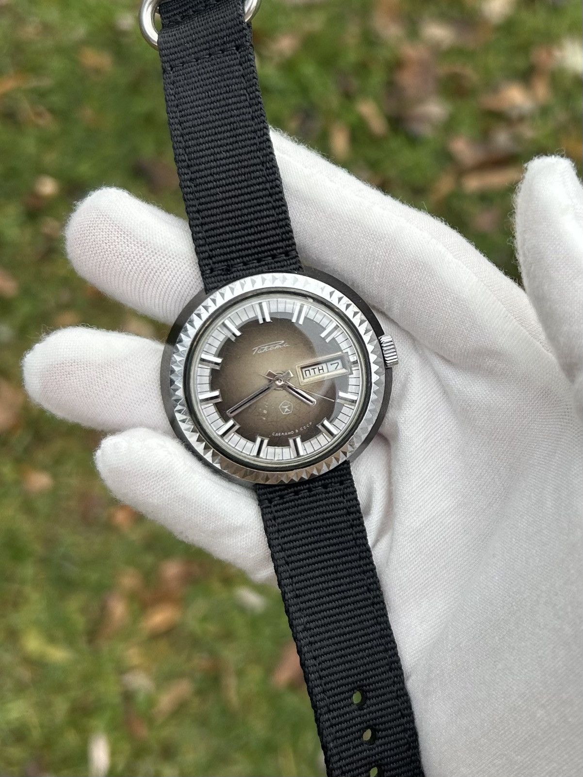 Vintage Vintage Raketa Watch Made In USSR Soviet Mechanical 1980s Size ONE SIZE - 18 Thumbnail