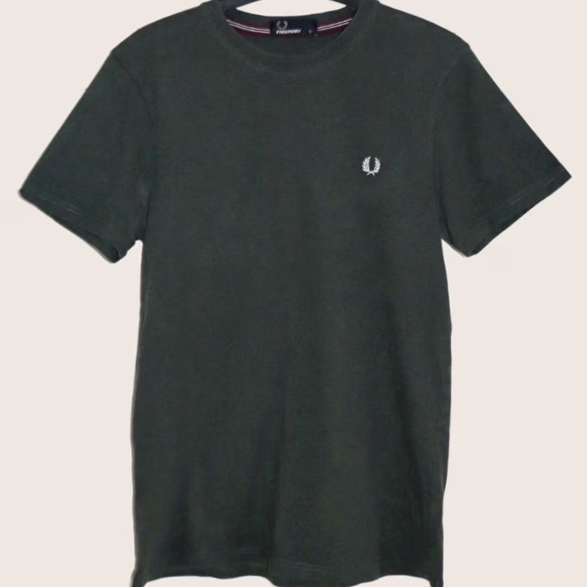 Fred Perry Fred Perry Shirt Mens S Size Green Crew Neck Top Pre Loved Cotton Size US S / EU 44-46 / 1 - 1 Thumbnail
