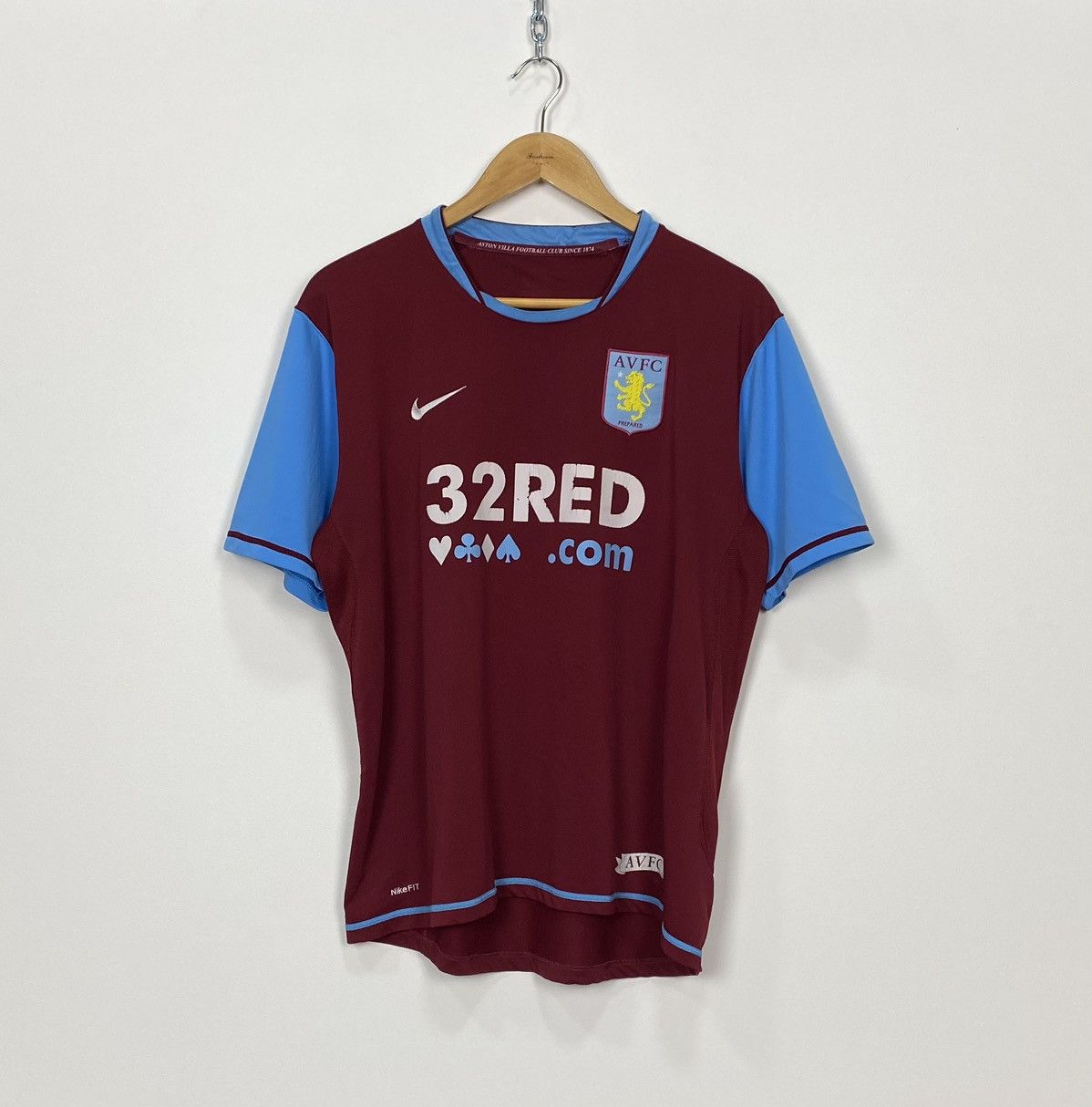 Nike Aston Villa Nike Men’s L shirt Home Jersey Kit - 2007-2008 Size US L / EU 52-54 / 3 - 1 Thumbnail