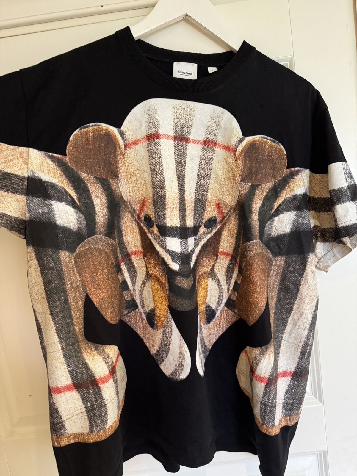 Burberry Burberry daryl bear tee Size US M / EU 48-50 / 2 - 1 Thumbnail