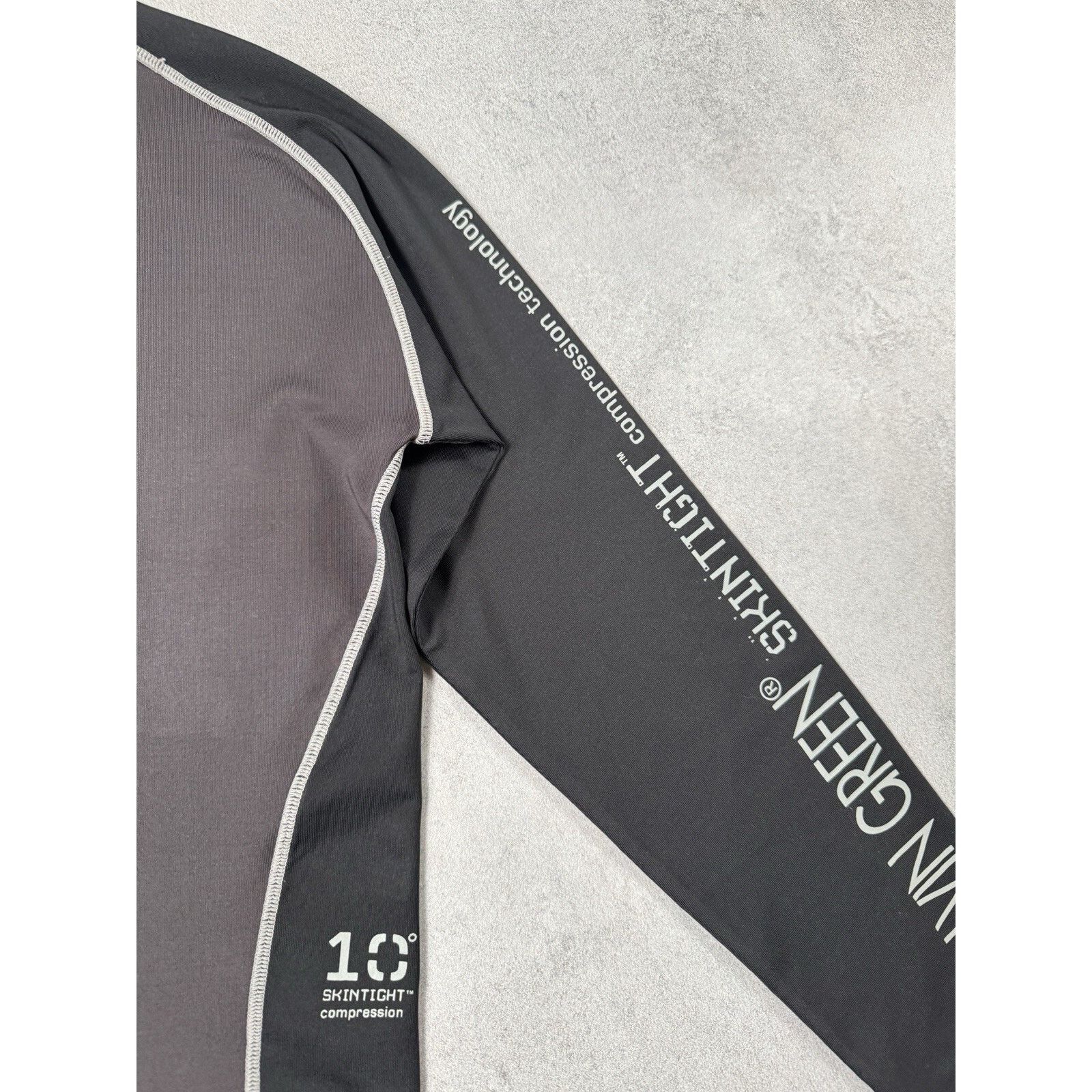 Galvin Green GALVIN GREEN SKINTIGHT COMPRESSION BLACK / GREY TOP Size US M / EU 48-50 / 2 - 9 Thumbnail