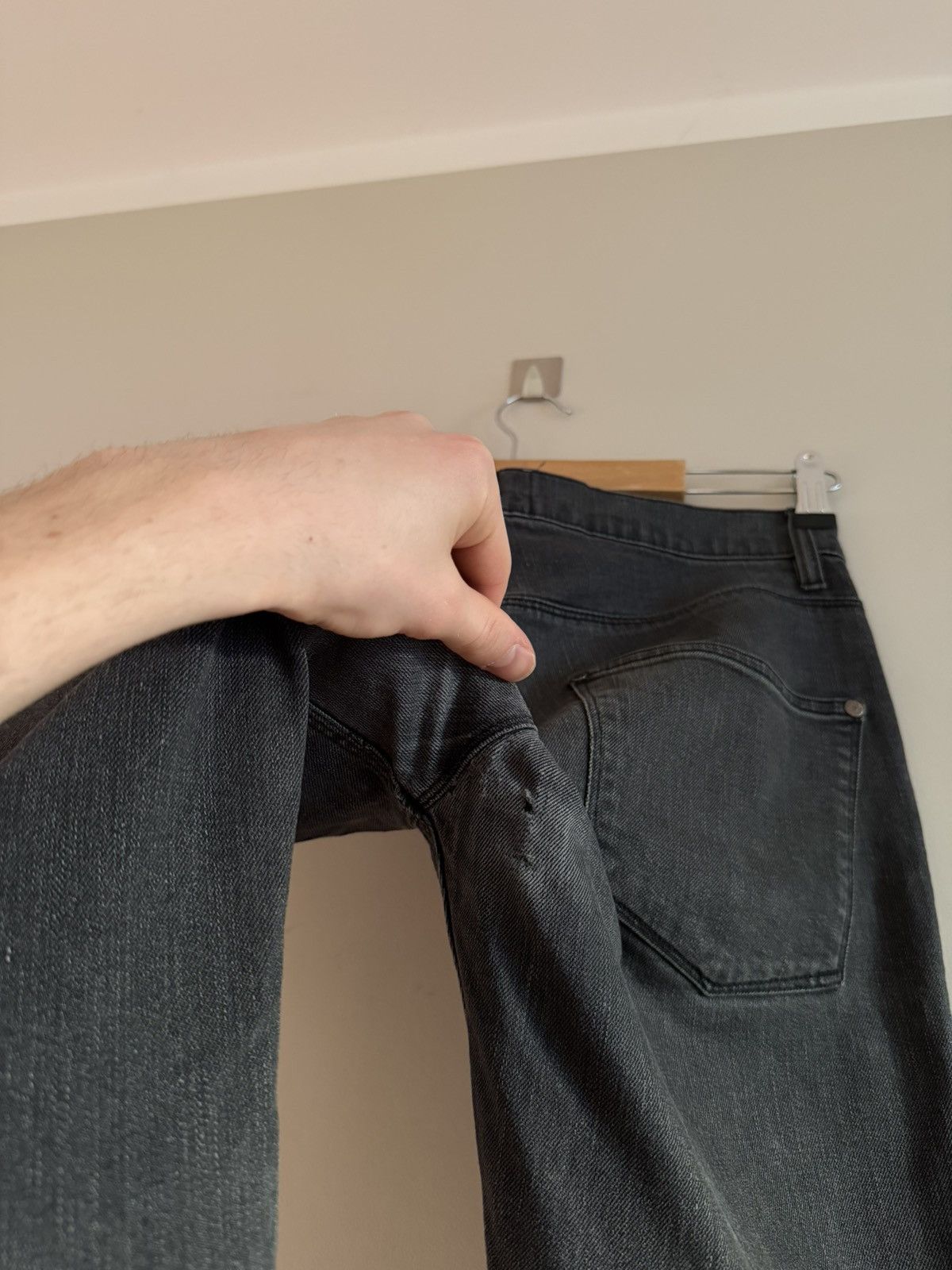 Acne Studios Acne Studios Max Used Cash Washed Black Slim Jeans Size US 30 / EU 46 - 11 Thumbnail