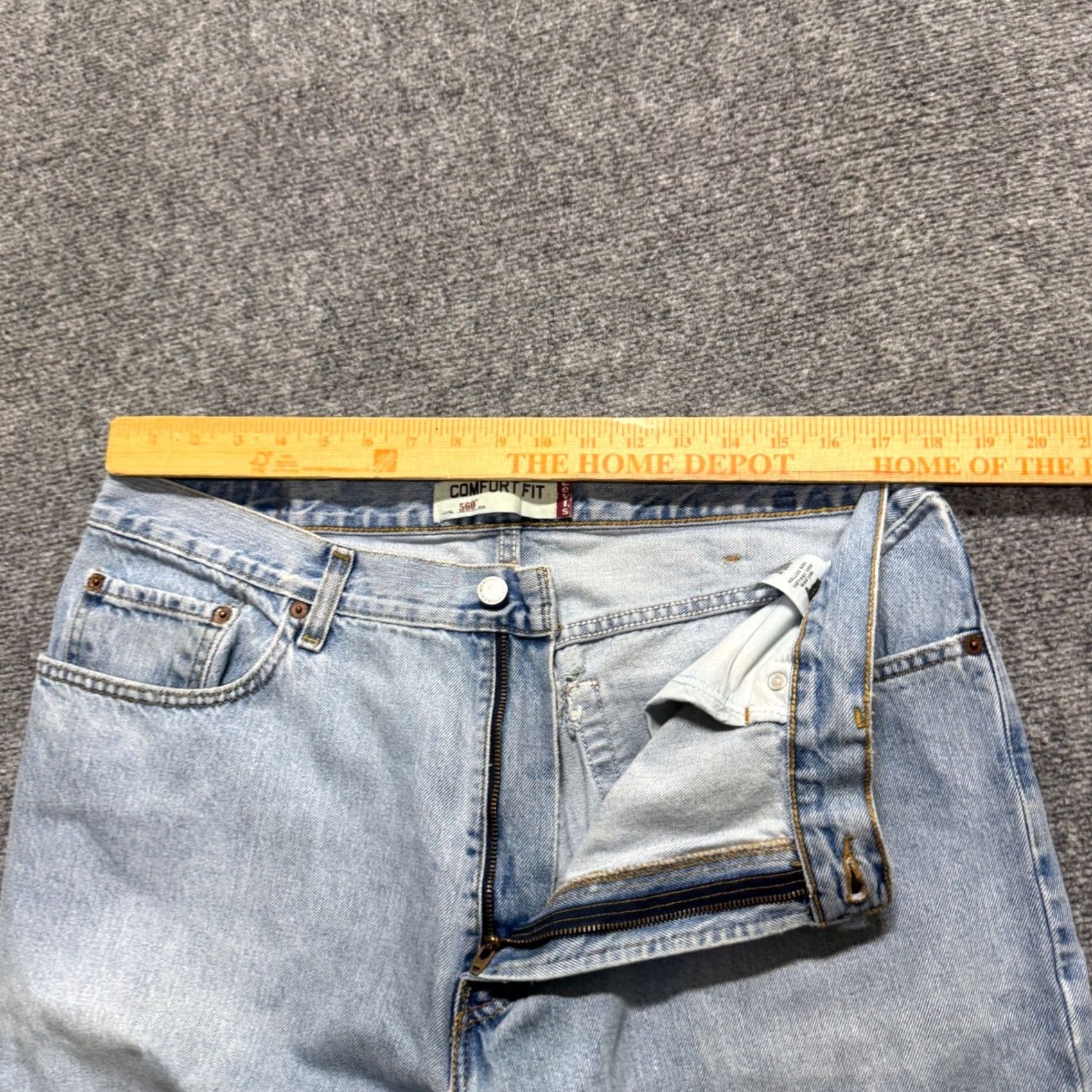 Denime VINTAGE Levi 560 Denim Jeans 38x32 Light Washed Comfort Fit Taper Relaxed Y2K Mens Blue Straight Mens Size US 38 / EU 54 - 5 Thumbnail