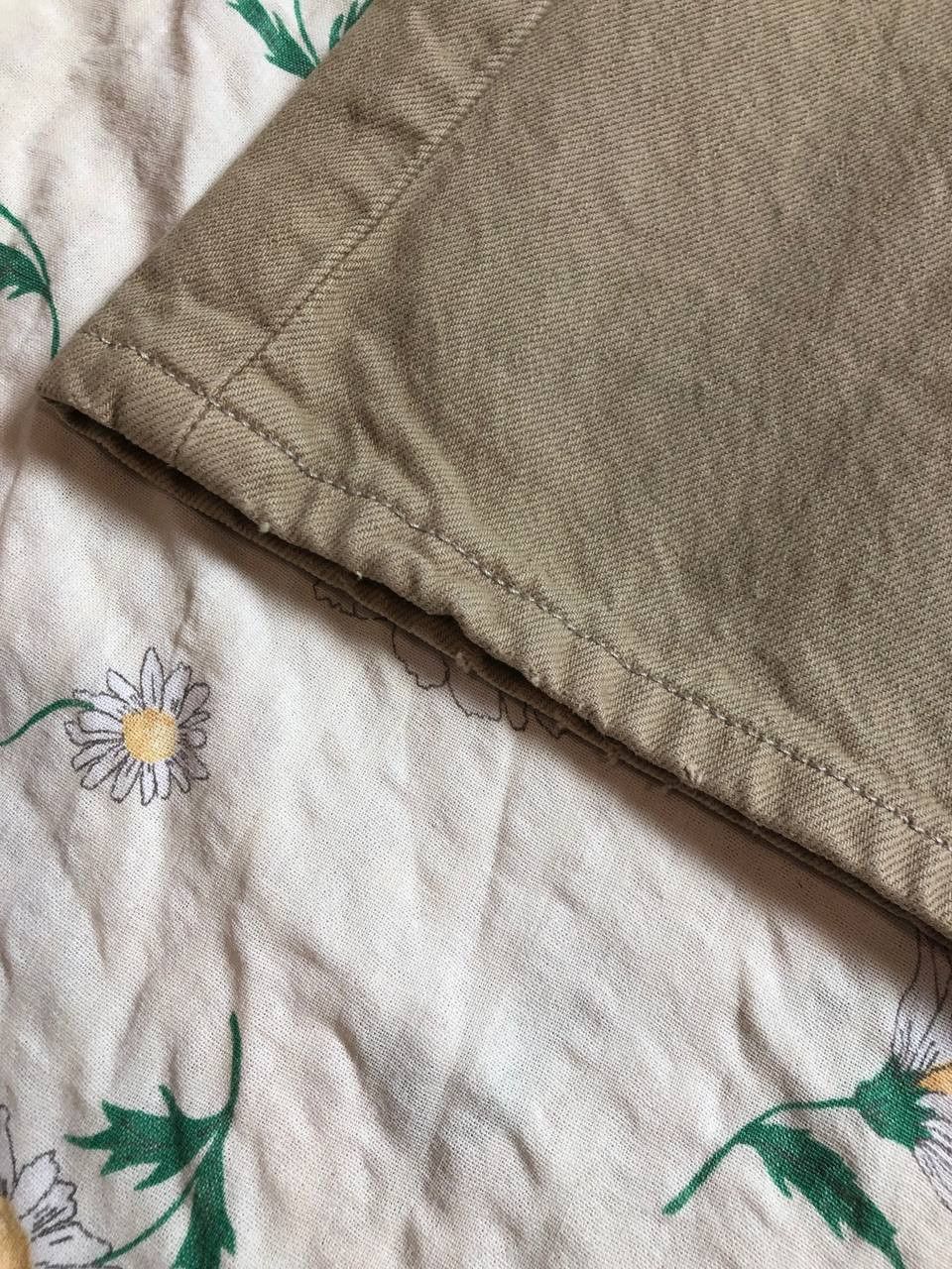 Levi's Levi Strauss 501 Relaxed Tan No Rips Stains EUC Size US 34 / EU 50 - 3 Thumbnail
