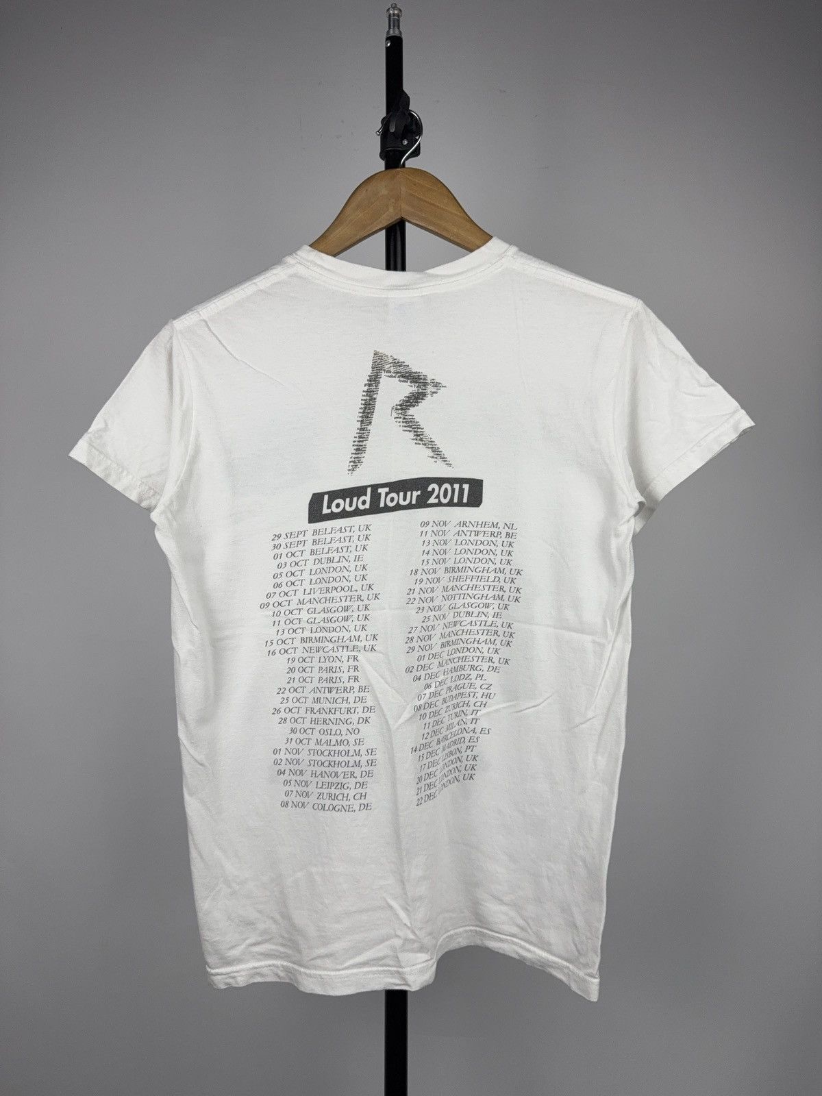 Band Tees Y2K 2011 Bravado Street Photo Graphic Tee “We Found Love” Size US S / EU 44-46 / 1 - 12 Thumbnail