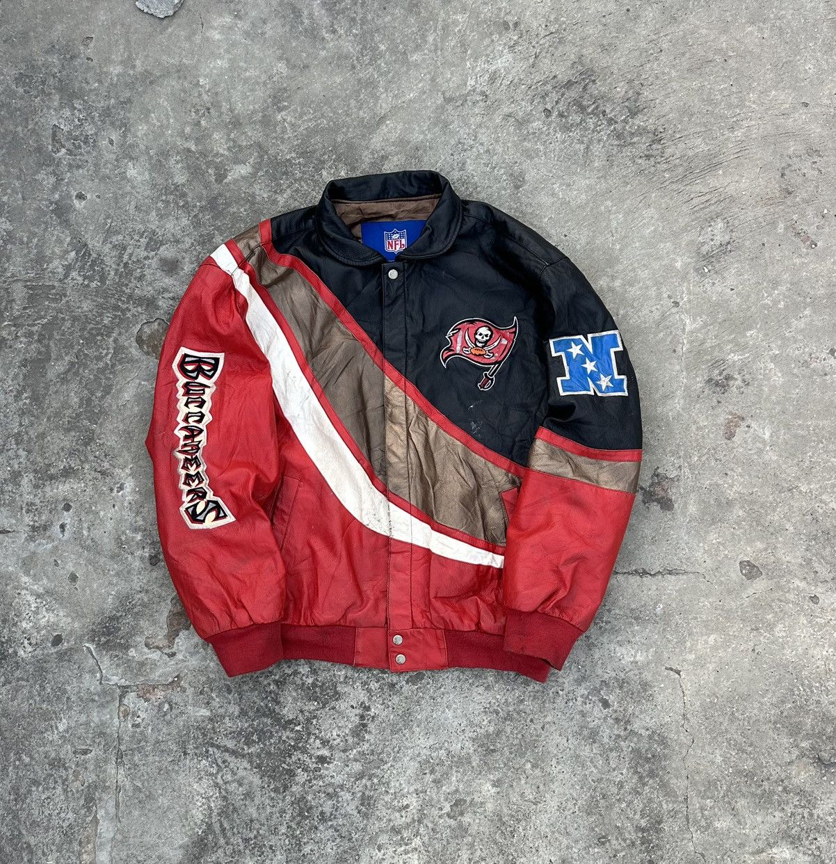 Reebok Rare Vintage Jeff Hamilton Buccaneers NFL x Reebok Jacket Size US XL / EU 56 / 4 - 1 Thumbnail