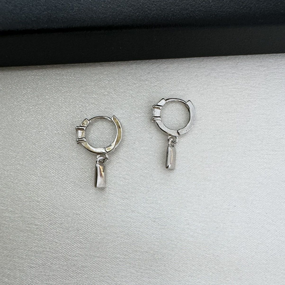 Designer Small Metal Bar Dangle Drop Earrings for Men Women Unisex Size ONE SIZE - 1 Thumbnail